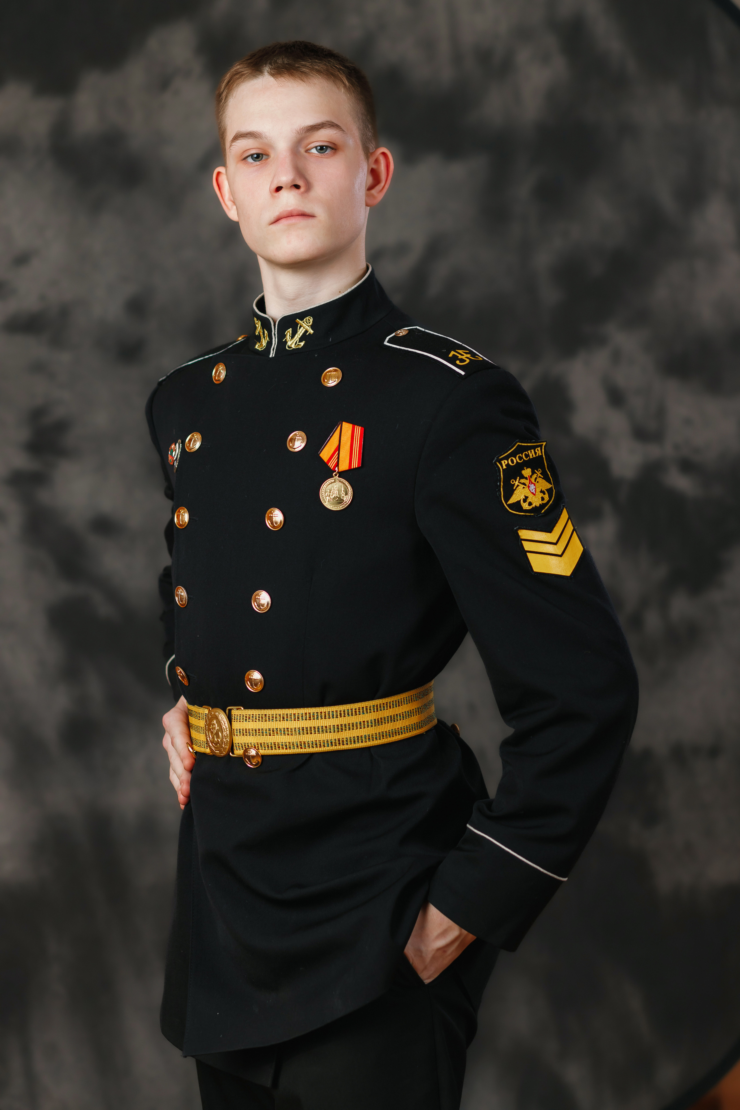 Портретная фотосъемка кадетов 9 класса Филиала Нахимовского военно-морского училища, Севастопольского президентского кадетского училища для выпускных альбомов