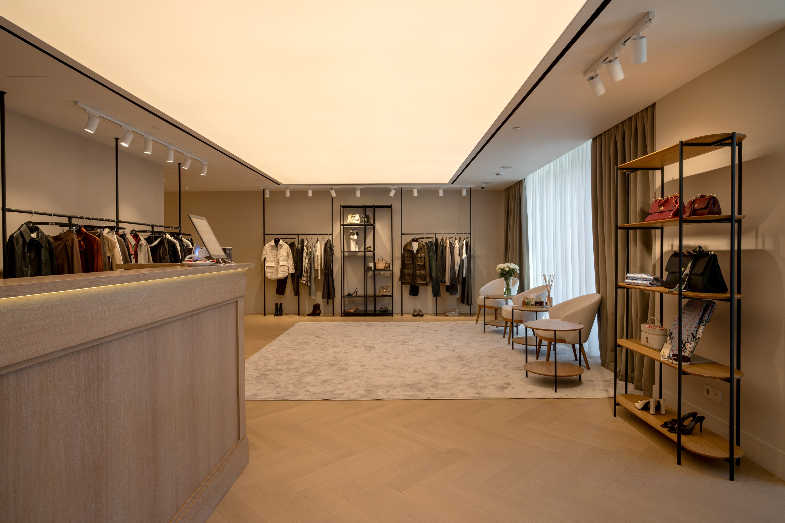 ЦУМ. Фотограф и видеограф в Тюмени Анна Жагорина, ваши фото еще не отдавали так быстро!