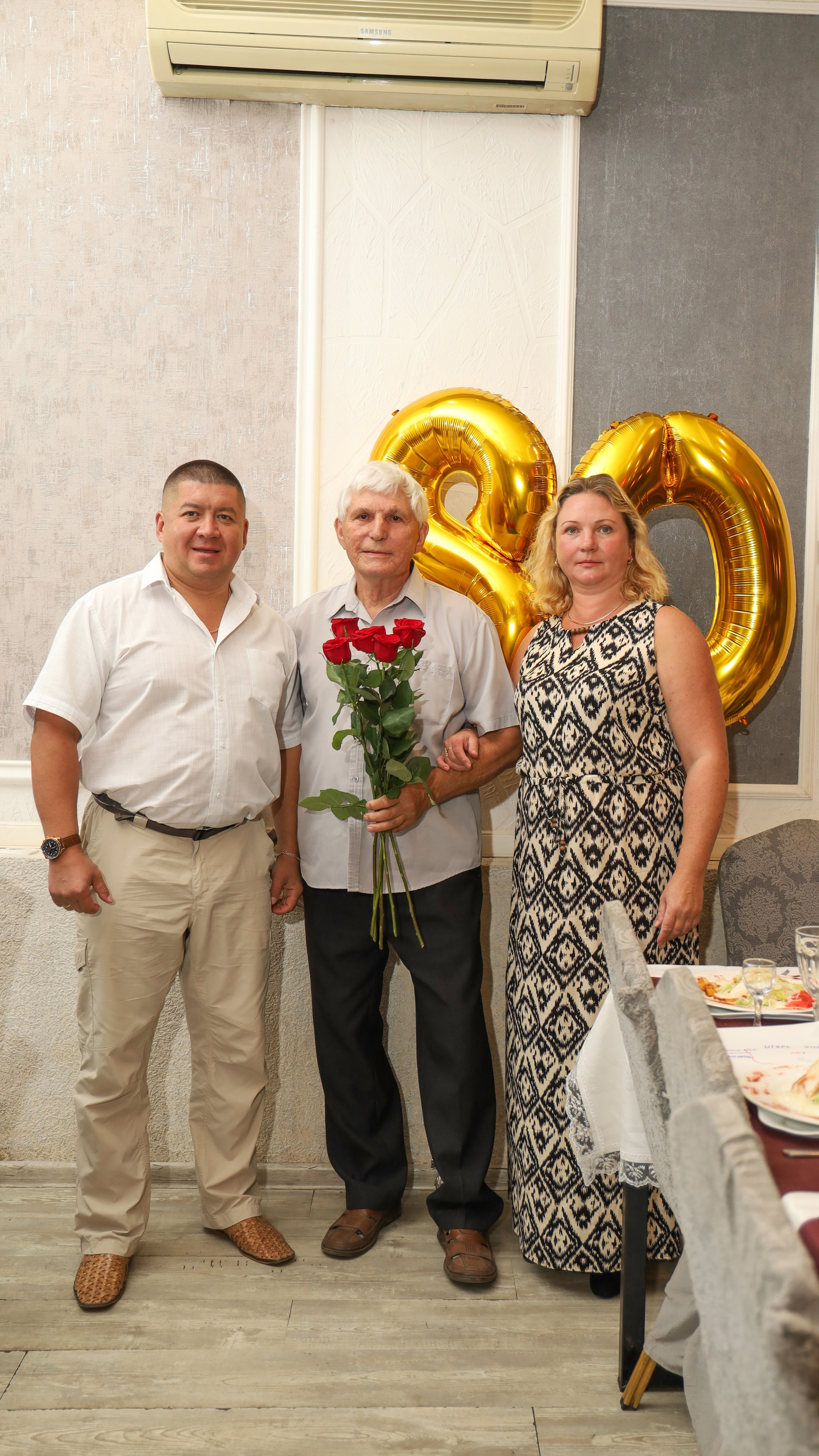 Юбилей Игоря Всеволодовича. Семейный фотограф в Казани Римма Гатауллина