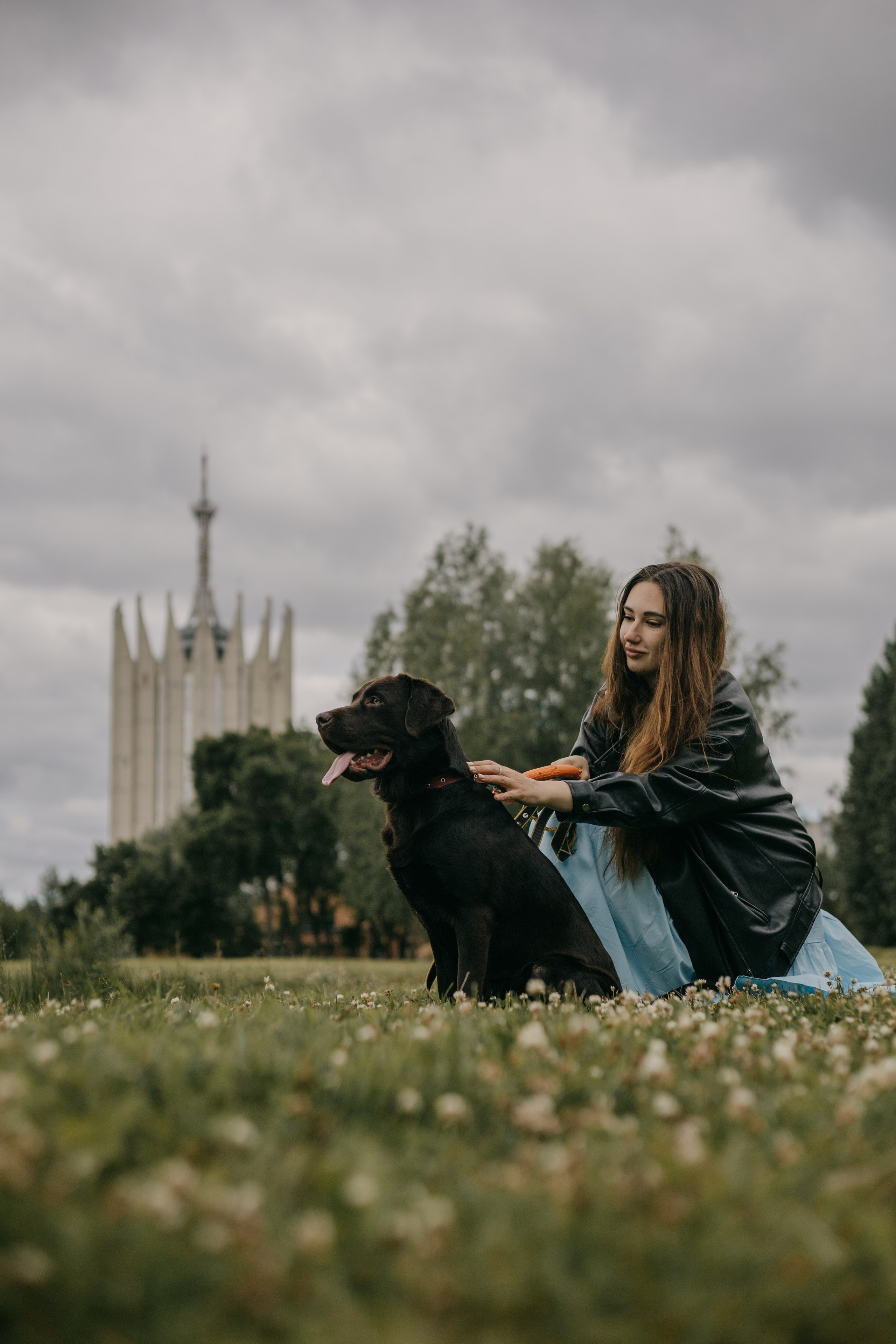 Оля и её шоколадный Тимофей. Фотограф — анималист •love-story•|Санкт-Петербург