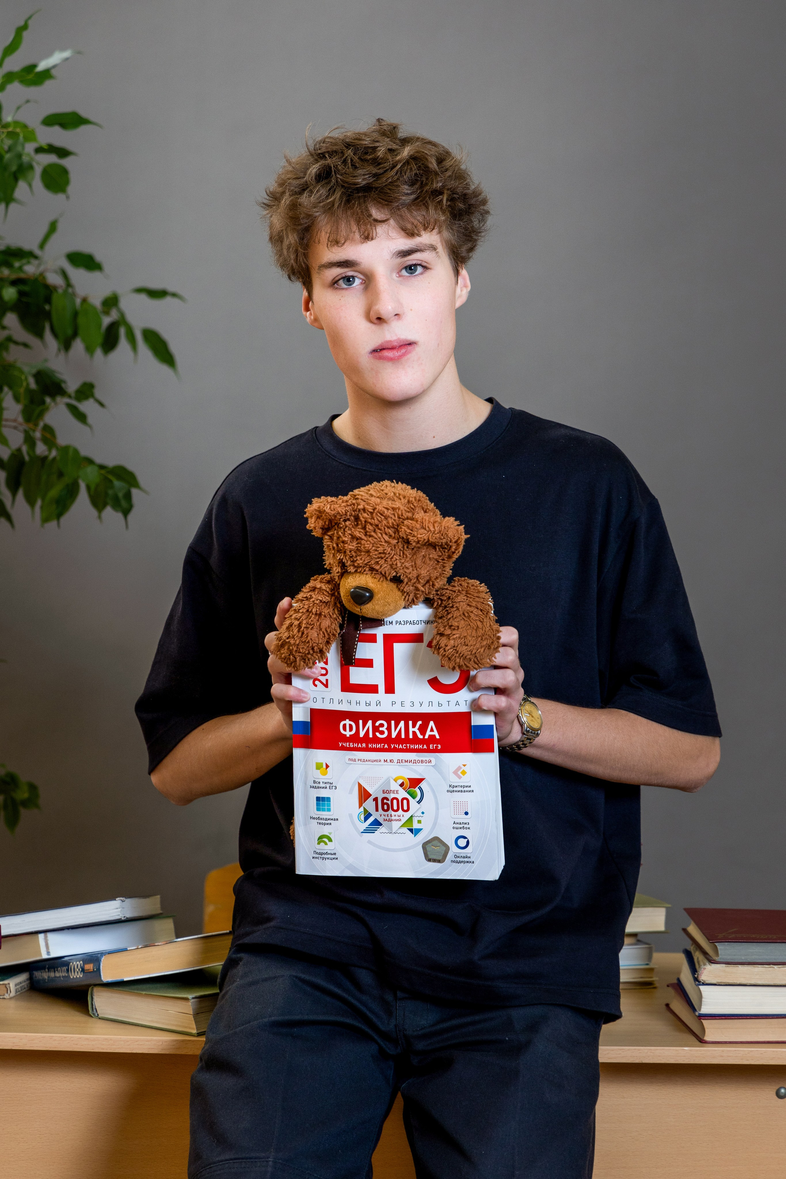 СТАРШАЯ ШКОЛА. Выпускные альбомы Москва Московская область Ирина Чугайнова