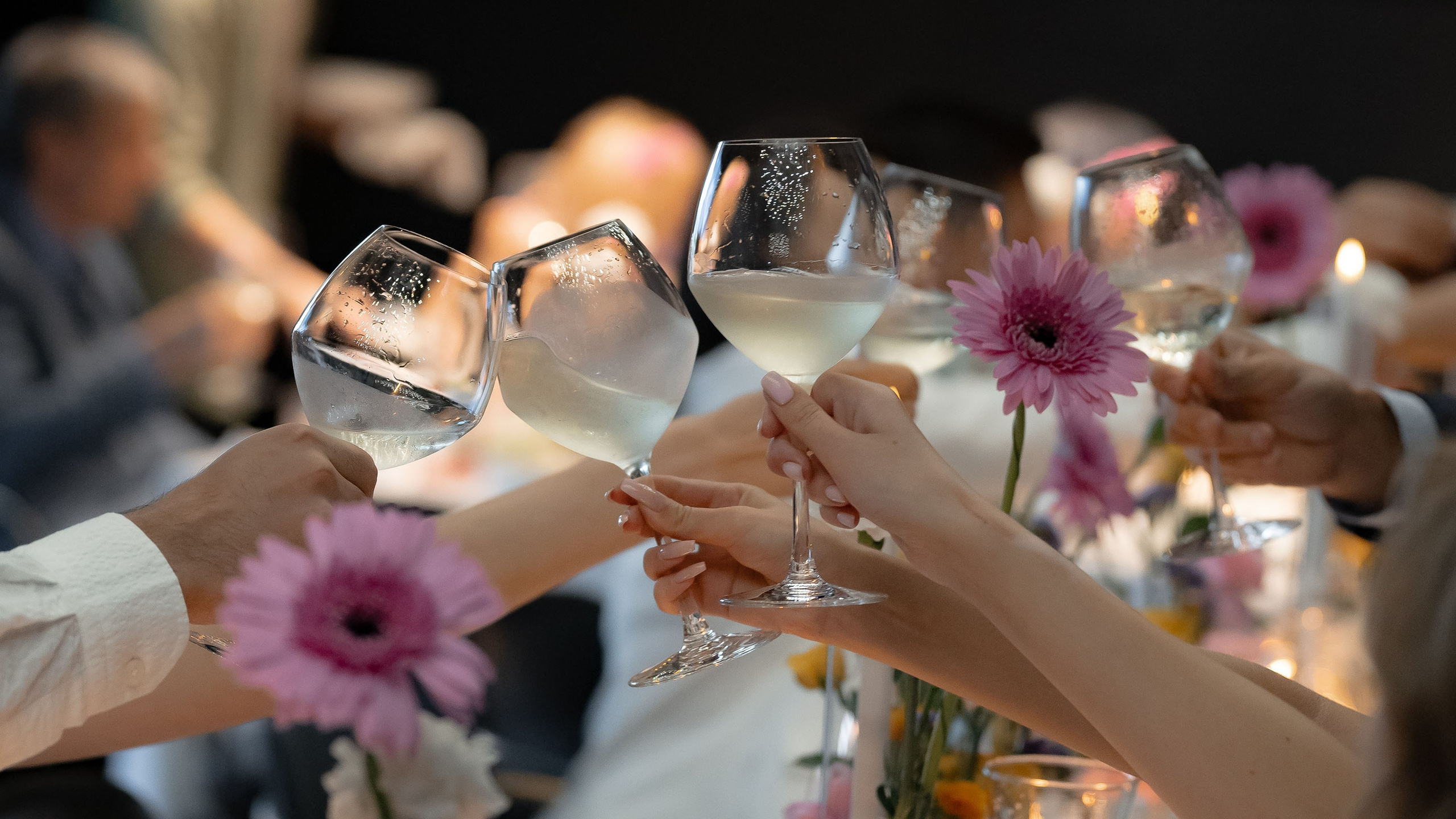 Свадебная съёмка: пакеты и цены 2026. Свадебный фотограф Дмитрий Родионов — Санкт-Петербург и Ленинградская область