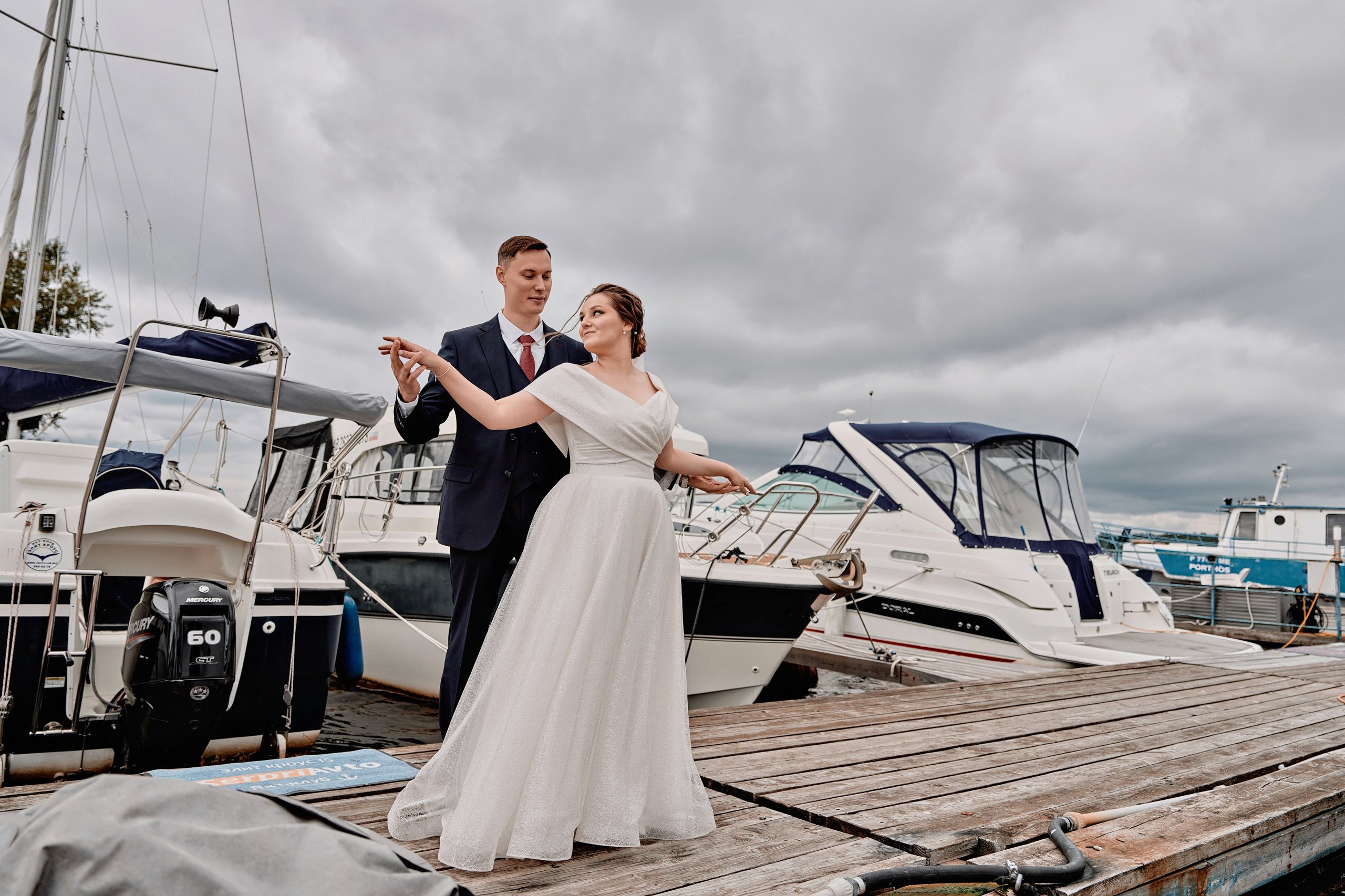 Нежная свадьба Антона и Софьи в яхт-клубе «Портофино». Фотограф Меняйло Евгений. Свадьба. Портрет. Репортаж. Семья. Контент