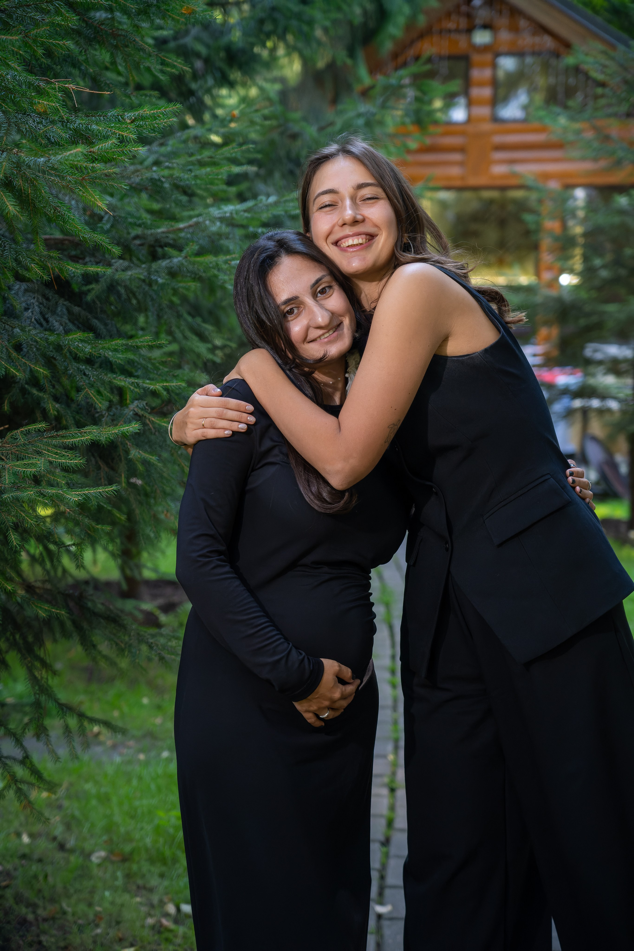 Фотограф на прогулочную фотосессии, фотосъёмка в парке, фотосессии в цветущем саду, студийные фотосессии. «Студия DRONAVT`s» — видеосъёмка и фотография г. Москва