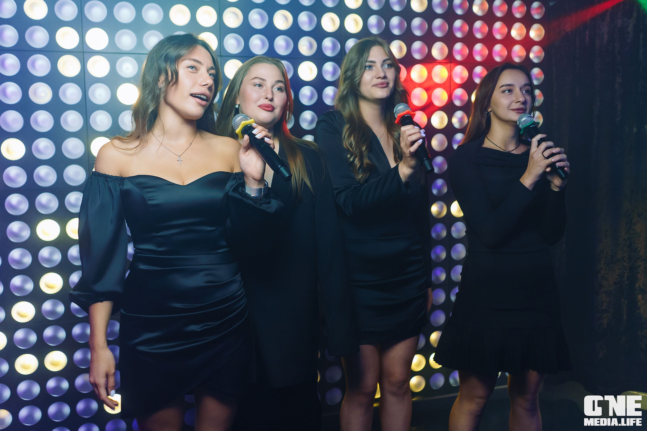 Фоторепортаж из караоке-клуба Эйфория. One Media Life: фоторепортажи, фотоотчеты с мероприятий и заведений