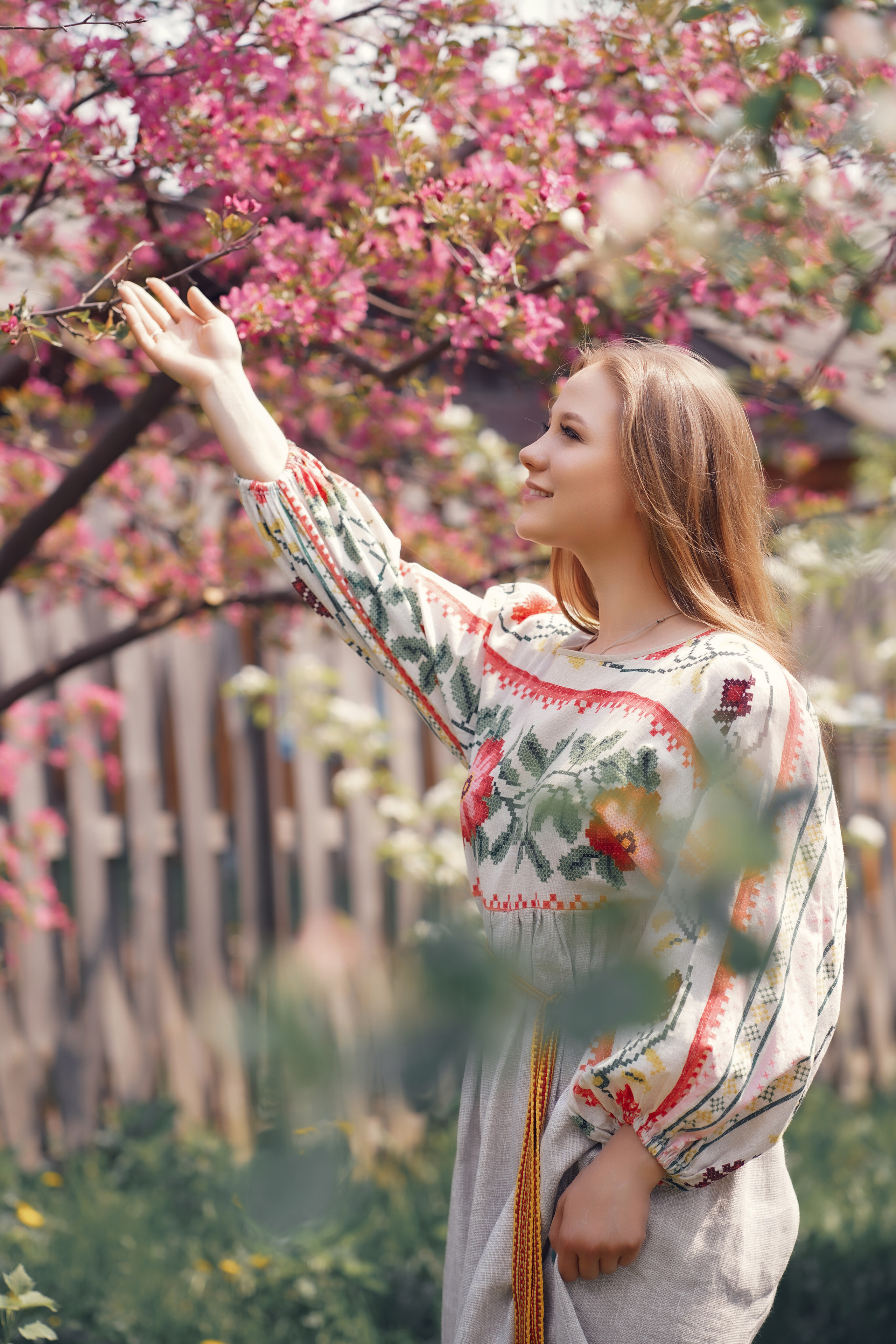 Весенние фотосессии в Мариинске в русском стиле. Портретный фотограф в Москве, Московской области. Деловой портрет