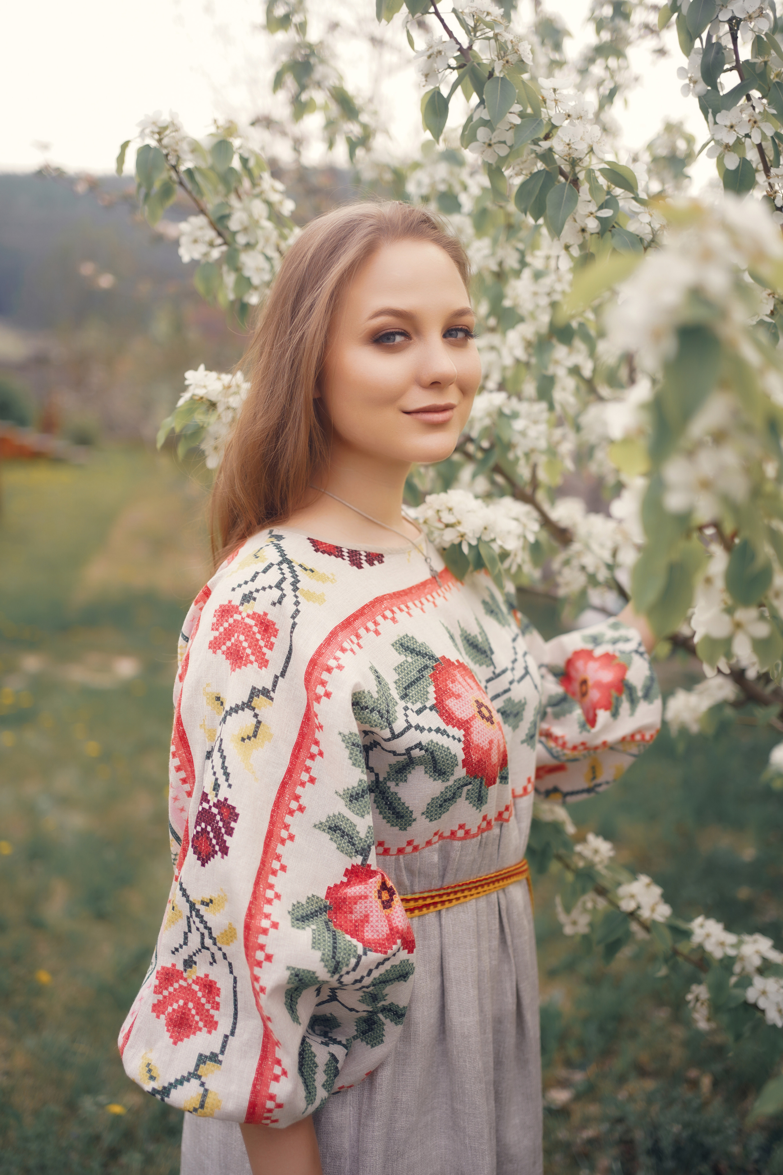 Весенние фотосессии в Мариинске в русском стиле. Портретный фотограф в Москве, Московской области. Деловой портрет