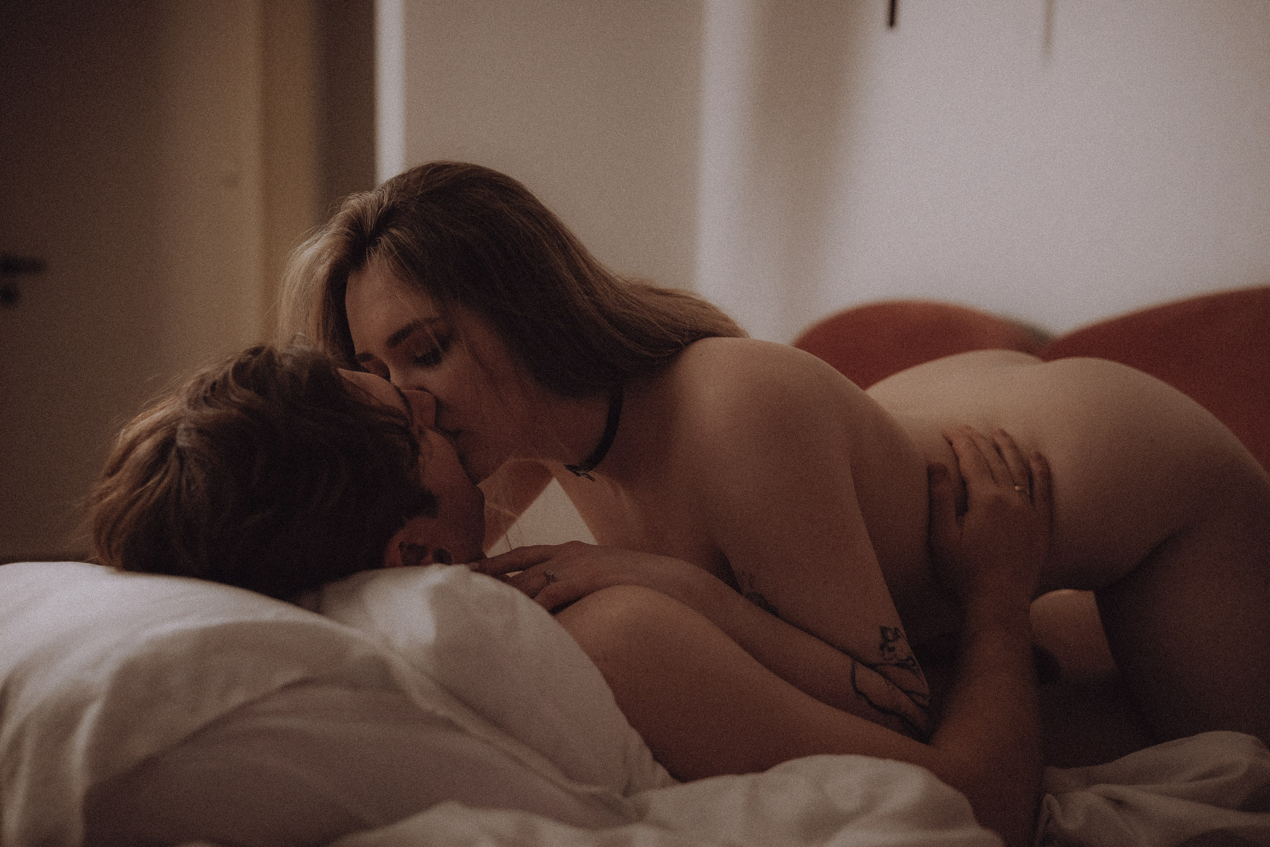 Красивые парные эротические фотосессии Hot Love Story в Москве с фотографом Анастасией Инвиш. Эротическая фотосессия в стилю ню в Москве — заказать ню фотосессию от 19 800 руб!