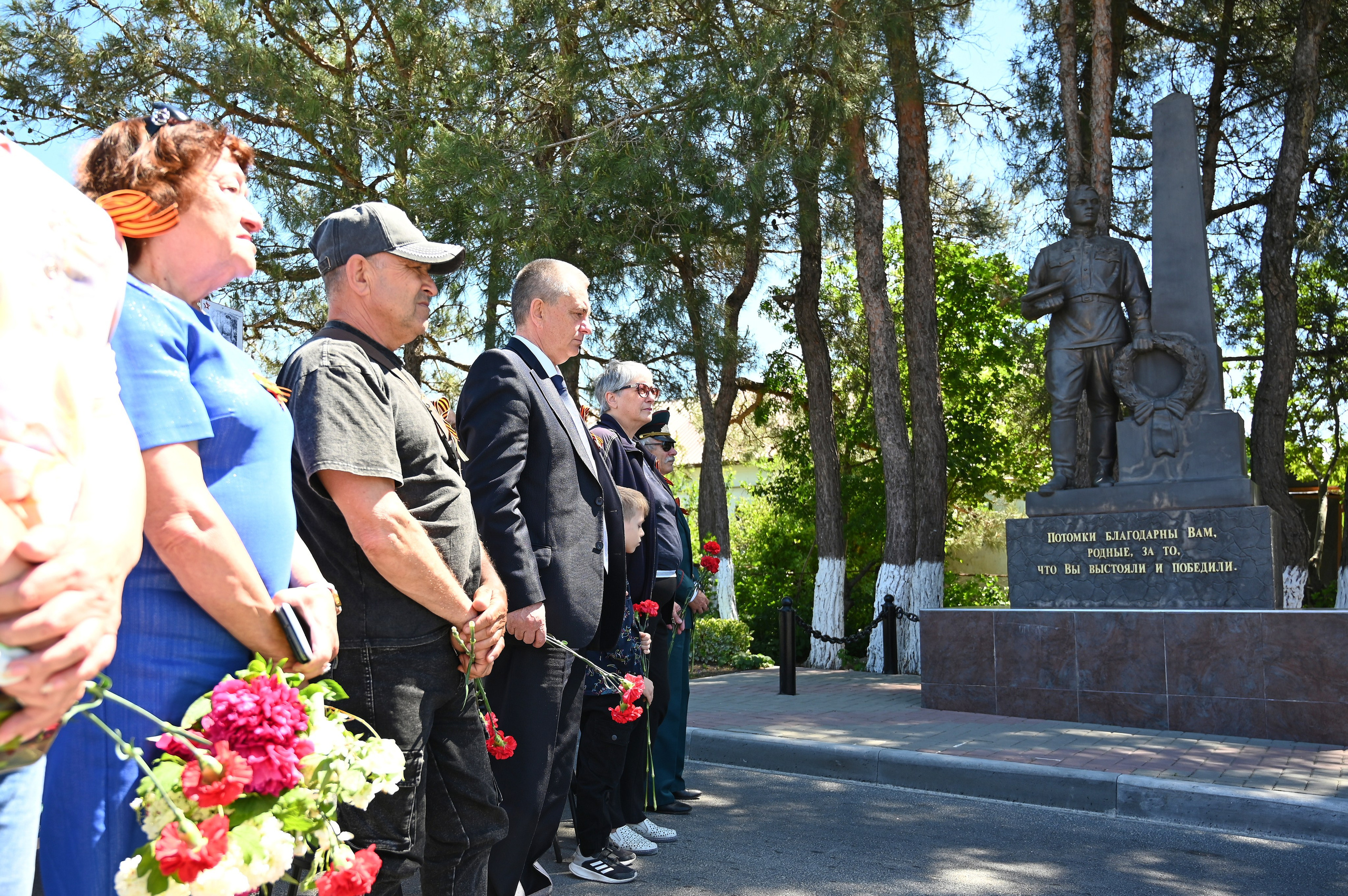 Митинг в с. Виноградное. Жизнь курорта Кабардинка в фотографиях