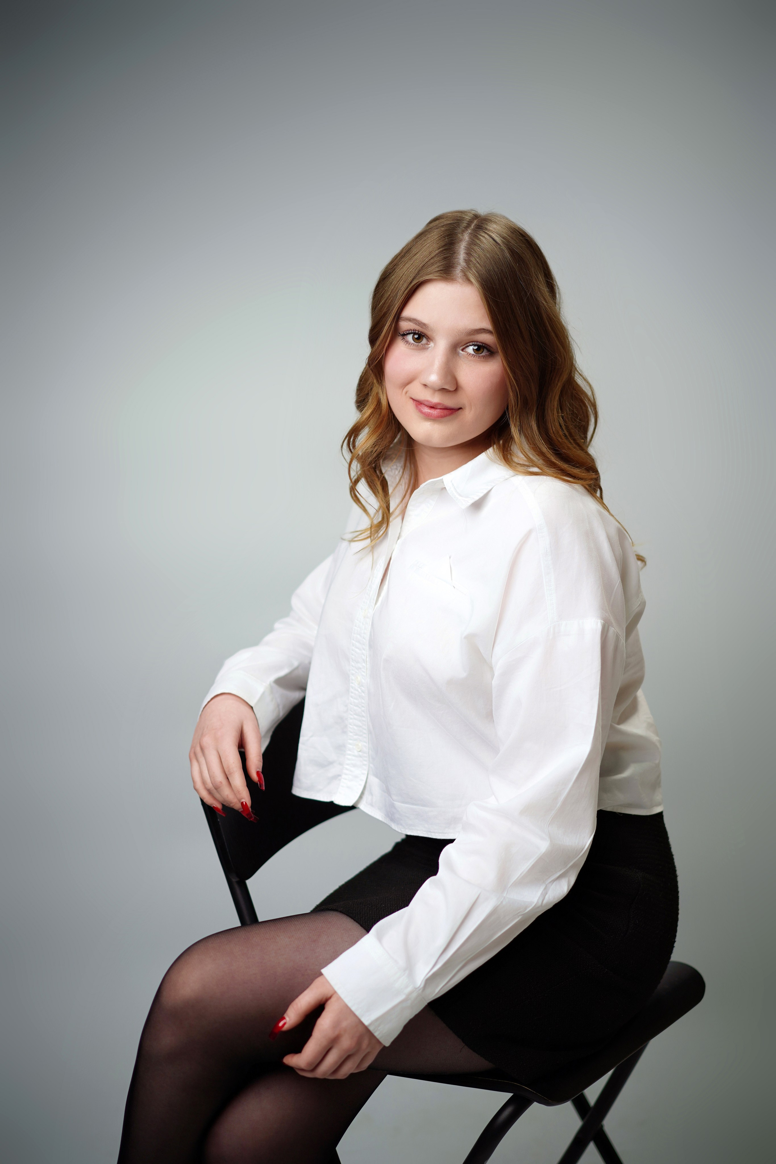 Стиль портрета в студии. GOTRA — выпускные альбомы в Тюмени