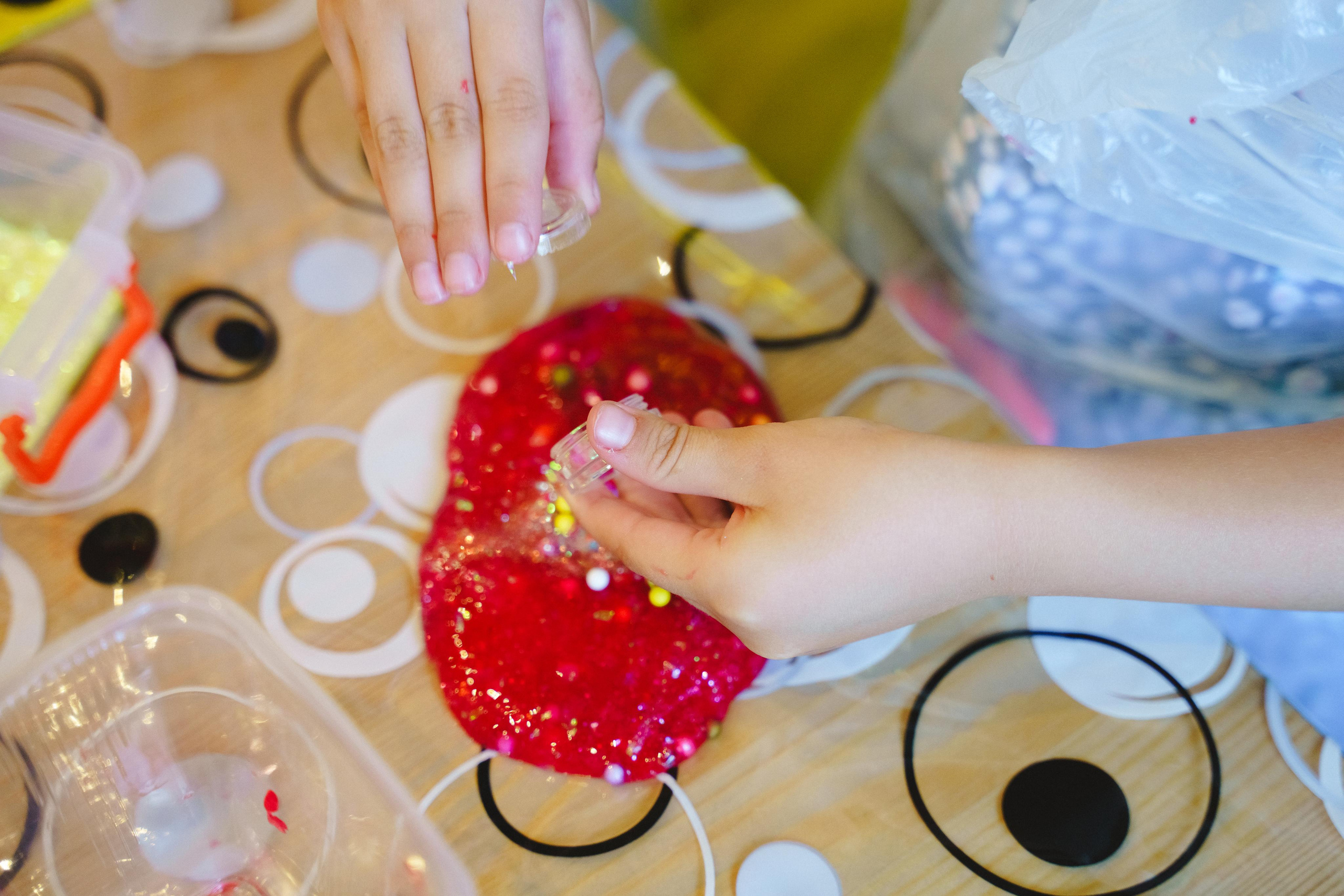 Фотосъемка мастер-класса «Слайм». Фотограф в детский сад в Екатеринбурге, выпускные альбомы Юлия Умерова