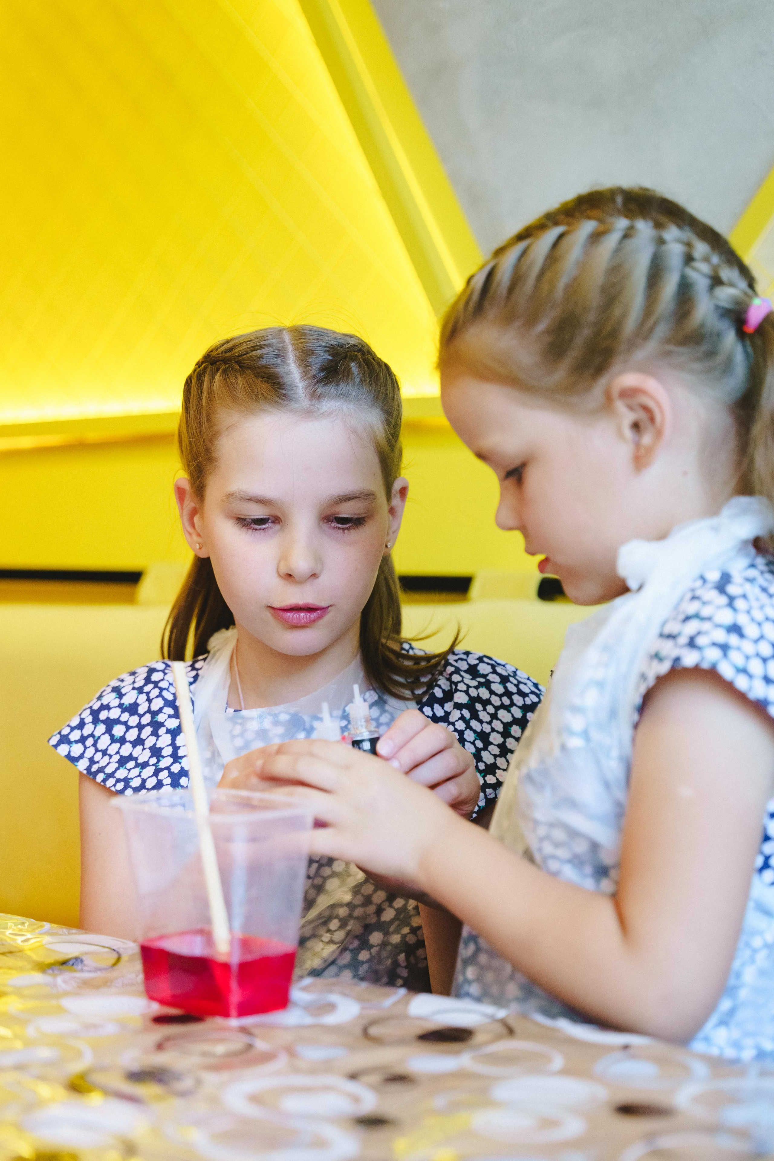 Фотосъемка мастер-класса «Слайм». Фотограф в детский сад в Екатеринбурге, выпускные альбомы Юлия Умерова