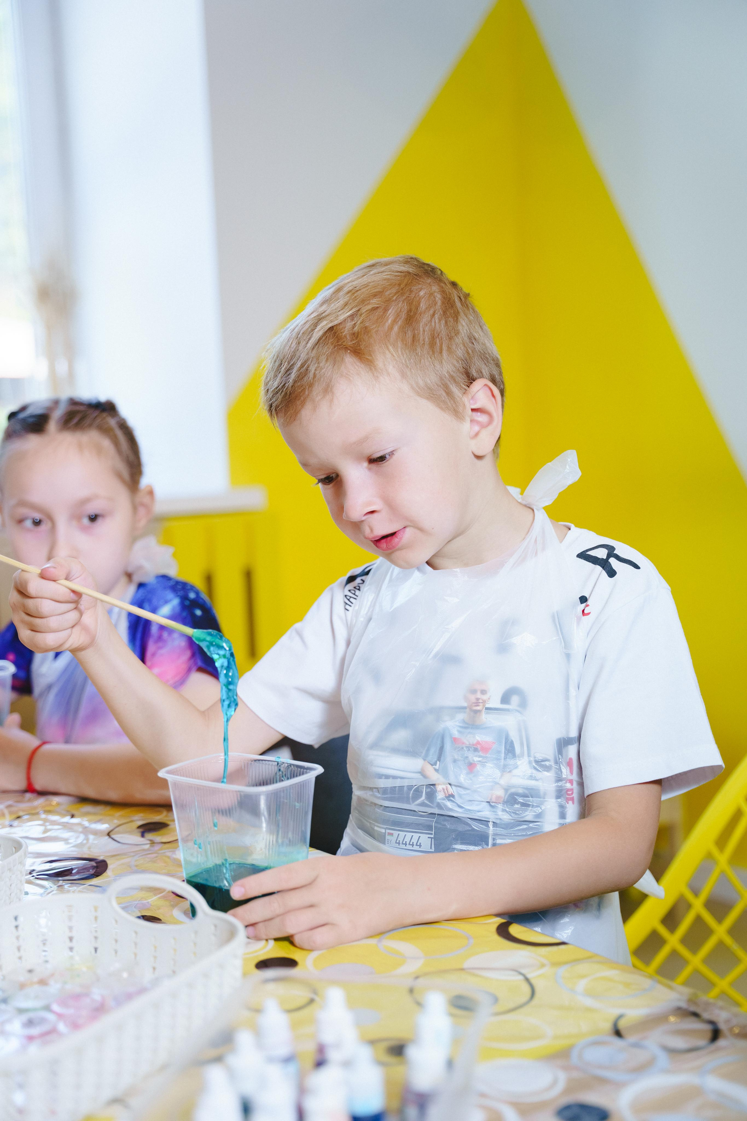 Фотосъемка мастер-класса «Слайм». Фотограф в детский сад в Екатеринбурге, выпускные альбомы Юлия Умерова