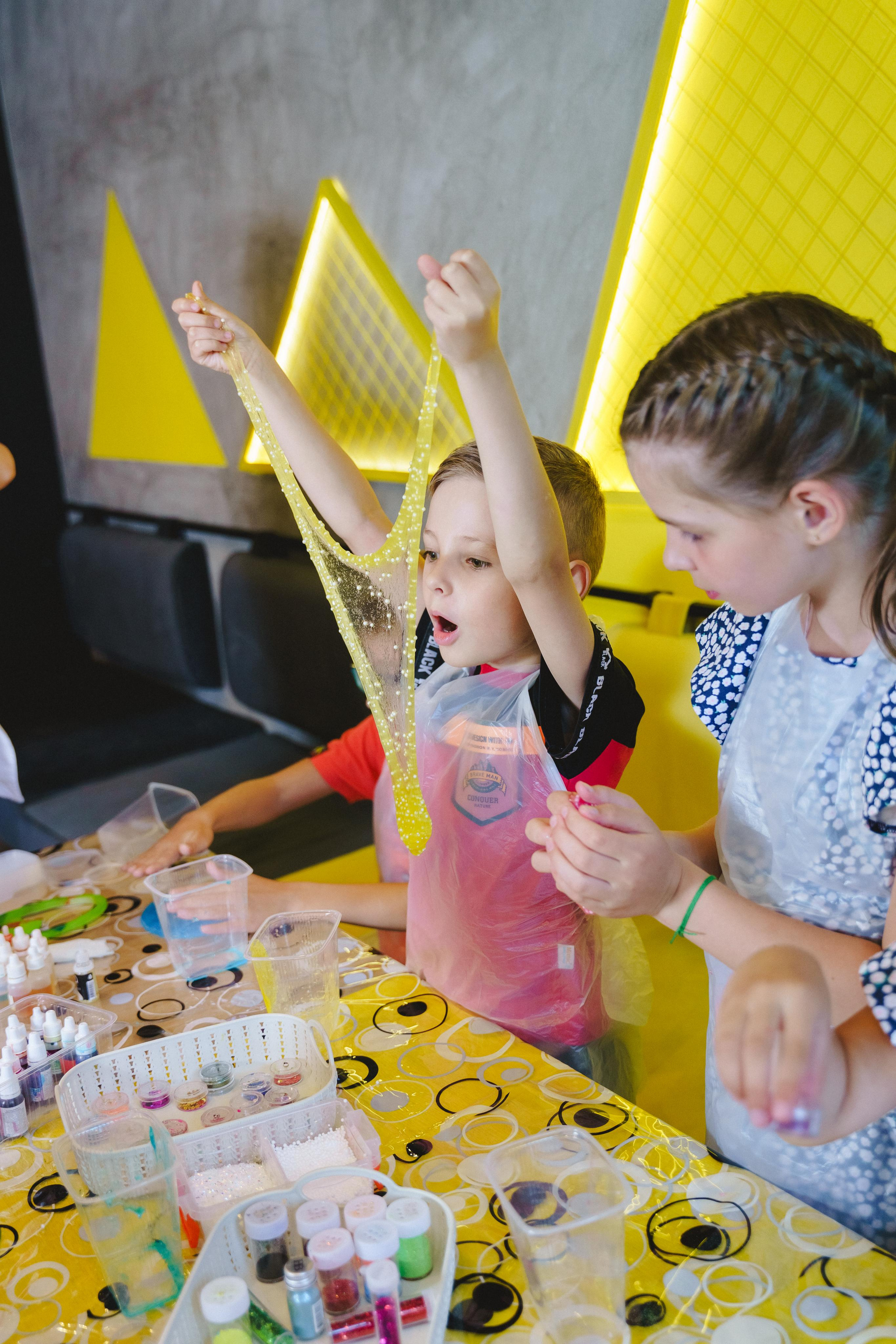 Фотосъемка мастер-класса «Слайм». Фотограф в детский сад в Екатеринбурге, выпускные альбомы Юлия Умерова