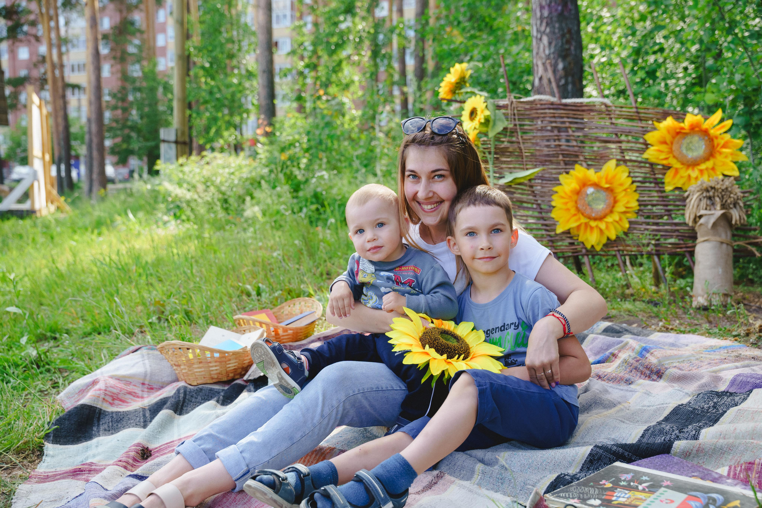Фотосессия в эко-парке «Тропа здоровья». Фотограф в детский сад в Екатеринбурге, выпускные альбомы Юлия Умерова