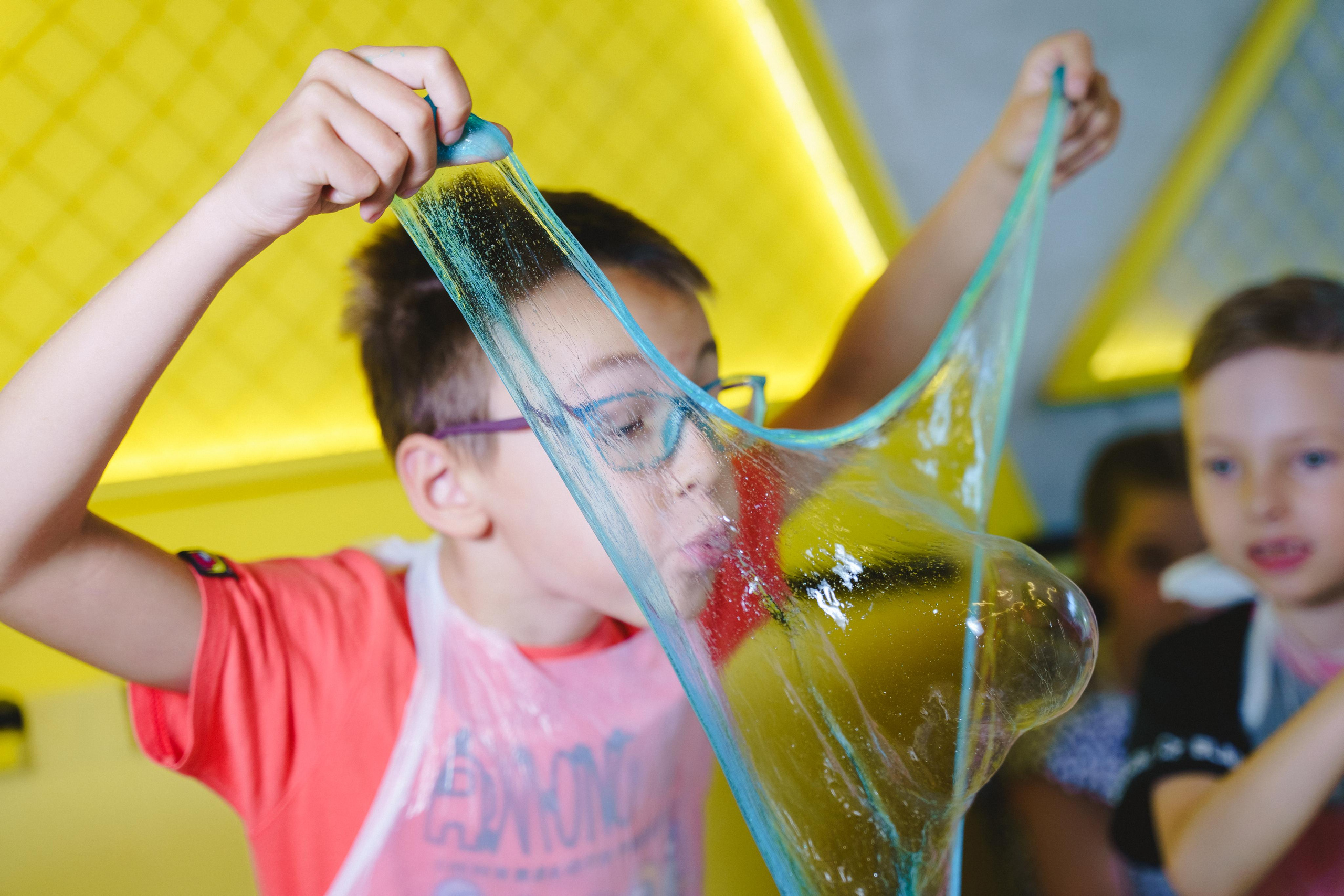 Фотосъемка мастер-класса «Слайм». Фотограф в детский сад в Екатеринбурге, выпускные альбомы Юлия Умерова