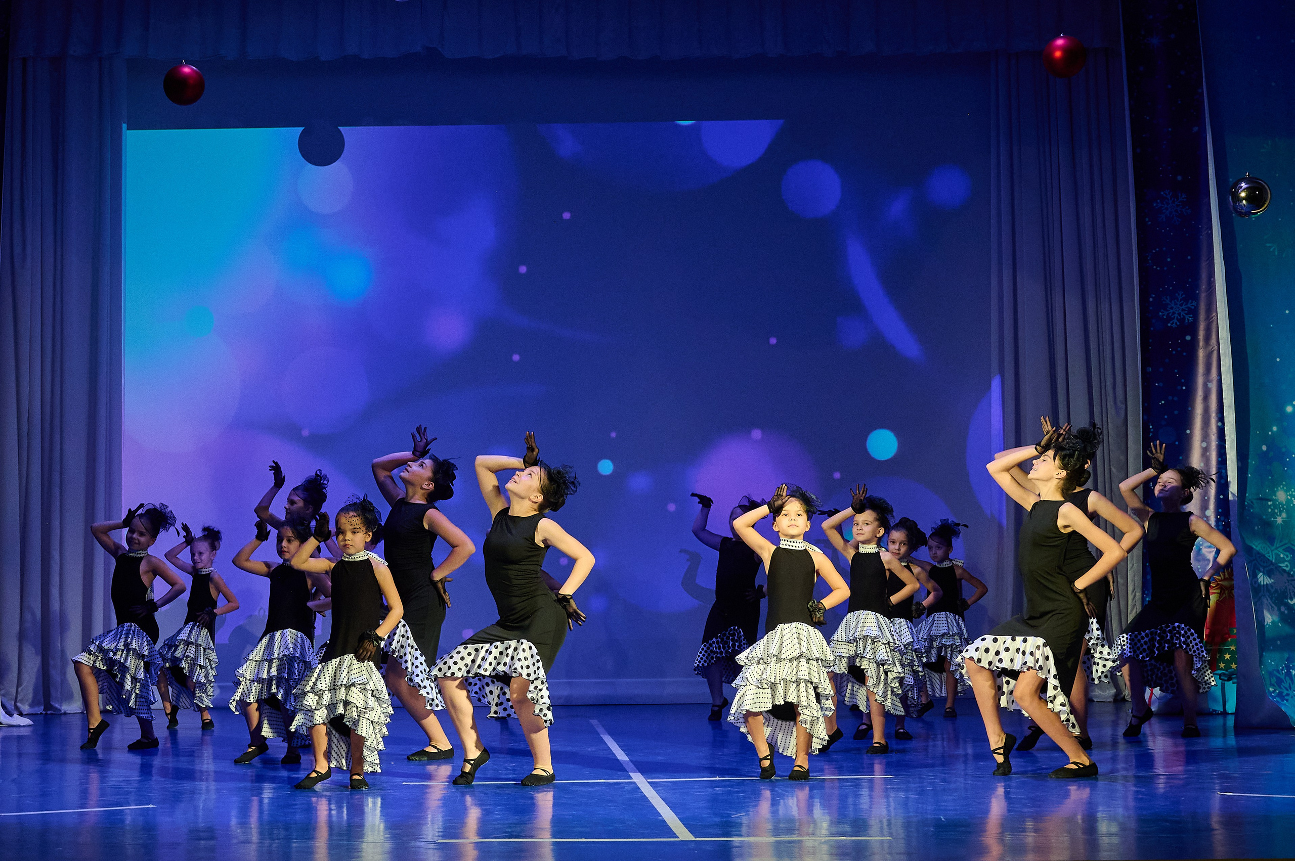 Коцерт НГ В ДК Марьина Роща. Жизнь курорта Кабардинка в фотографиях