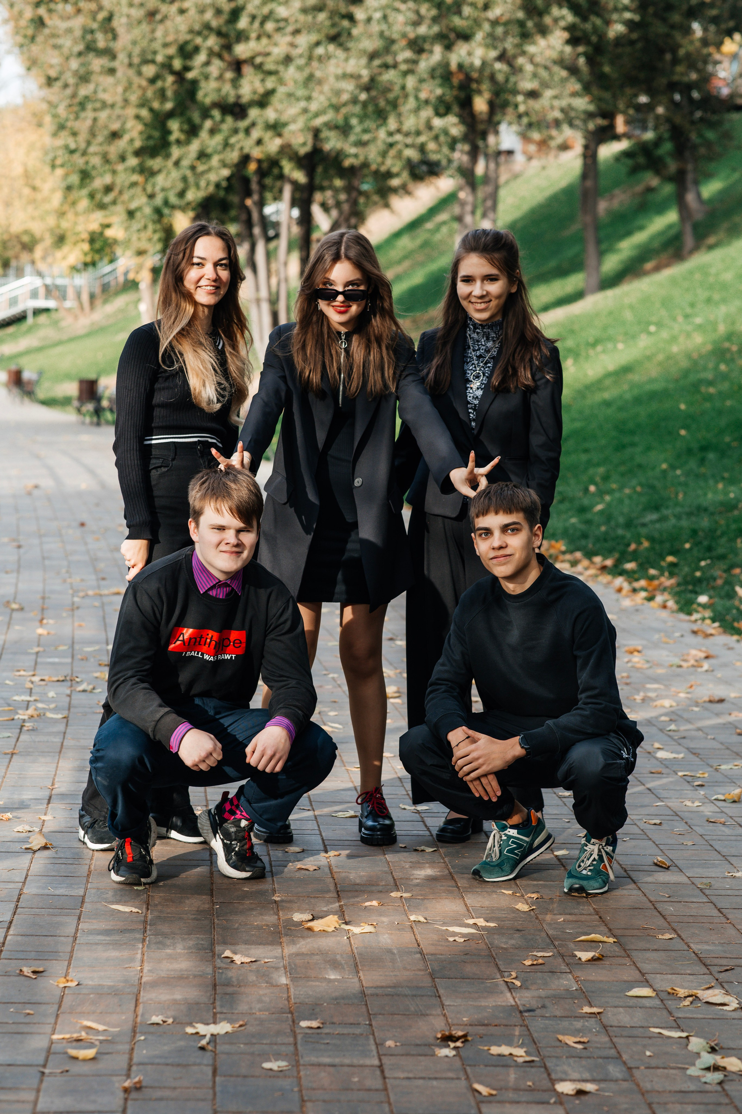 Фотосессия для выпускного альбома в парке Им. Талалихина. Выпускные альбомы в Подольске Москве и МО