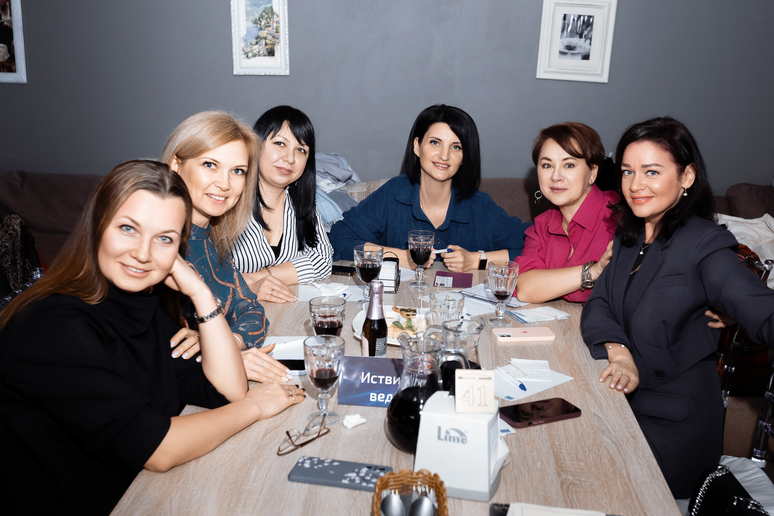 Фото с репортажа квиз-шоу ЛИГА ИНДИГО в ресторане Алые Паруса. Фотограф в Санкт-Петербурге — Сергей Петров