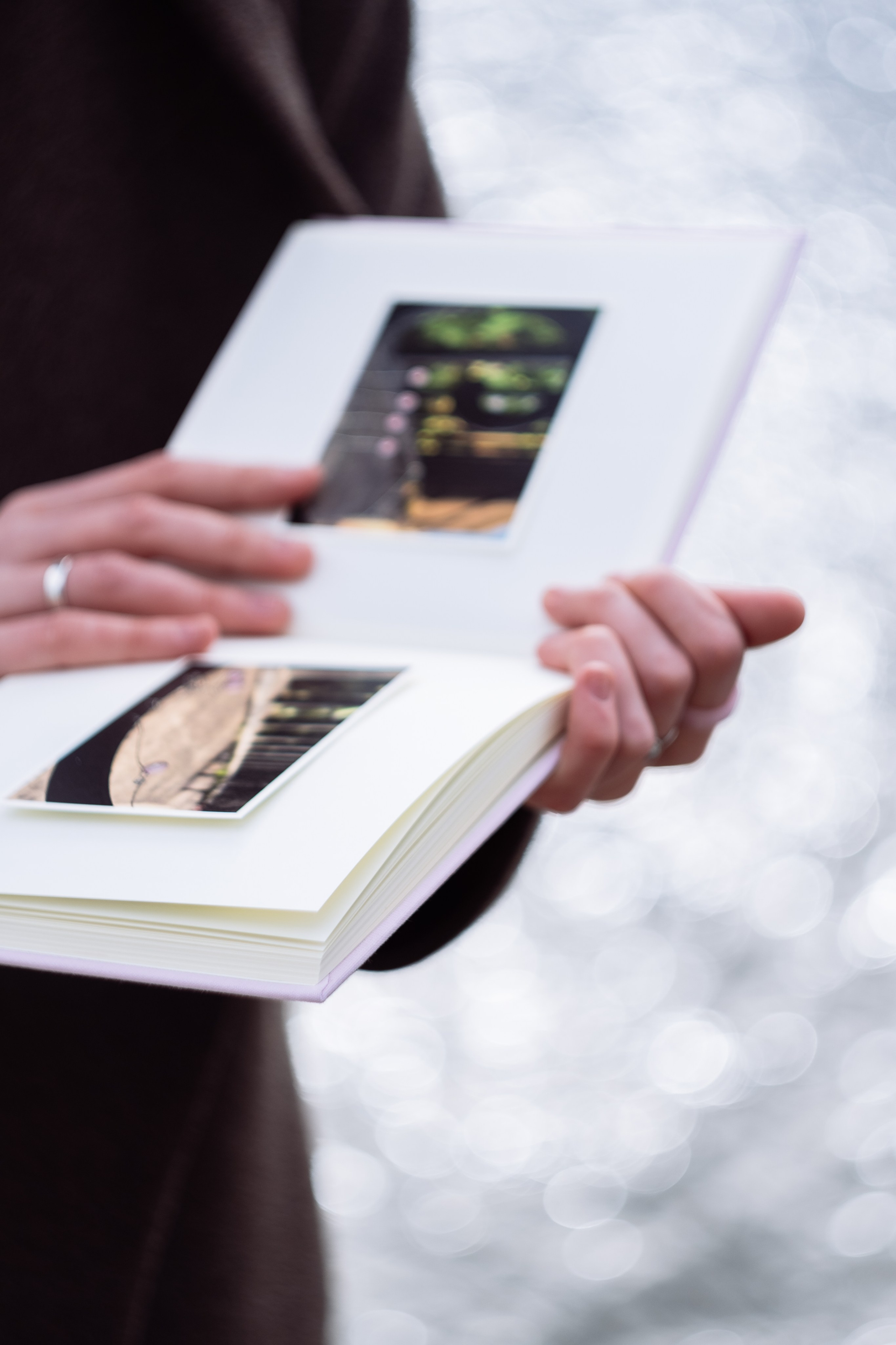 КНИГА ХУДОЖНИКА PINK WORD RED FLAG. Бюро Индульгенции Серафима Бучинская продюсер дизайнер художница СПб