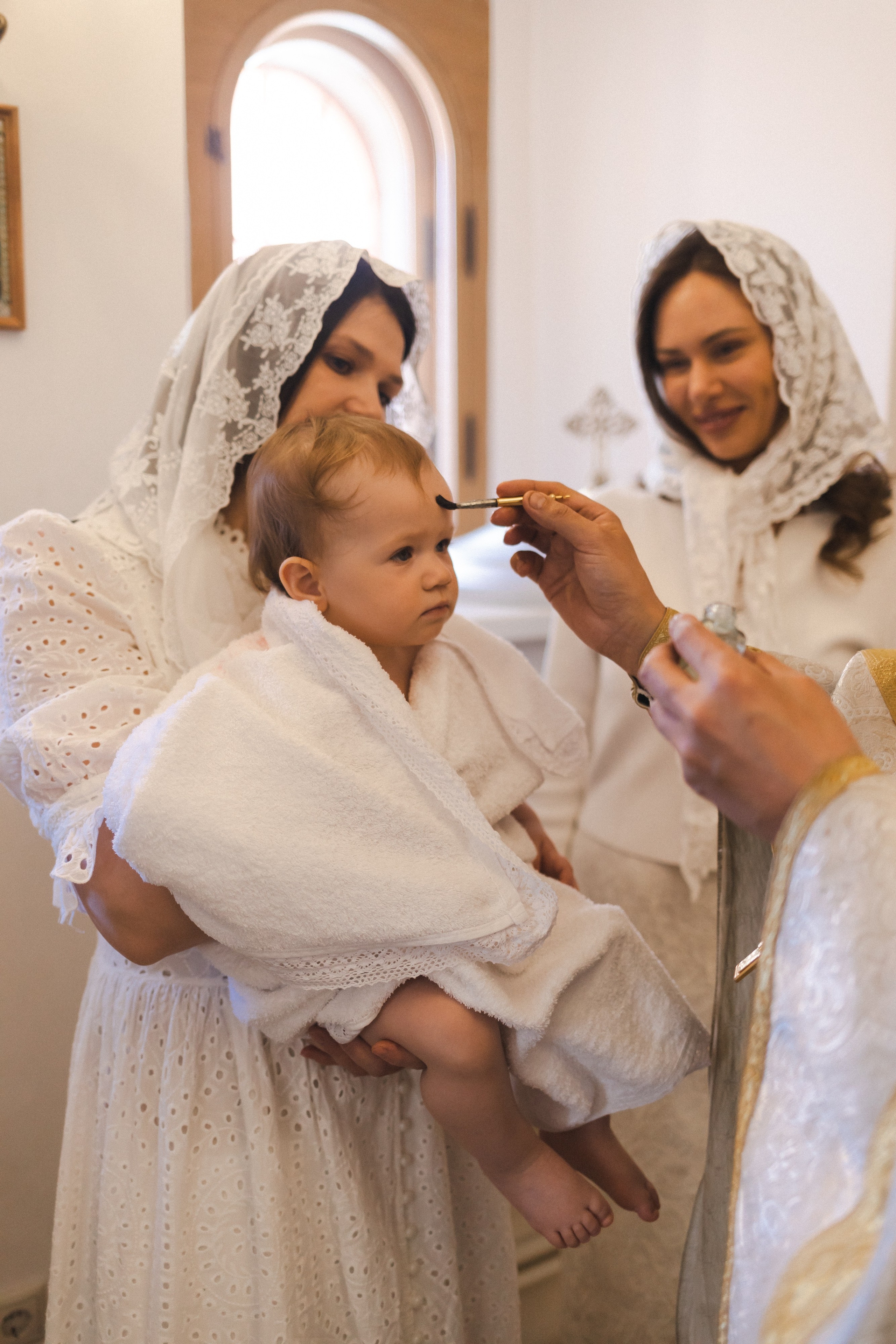 Крещение Аглаи. Семейный фотограф в Москве