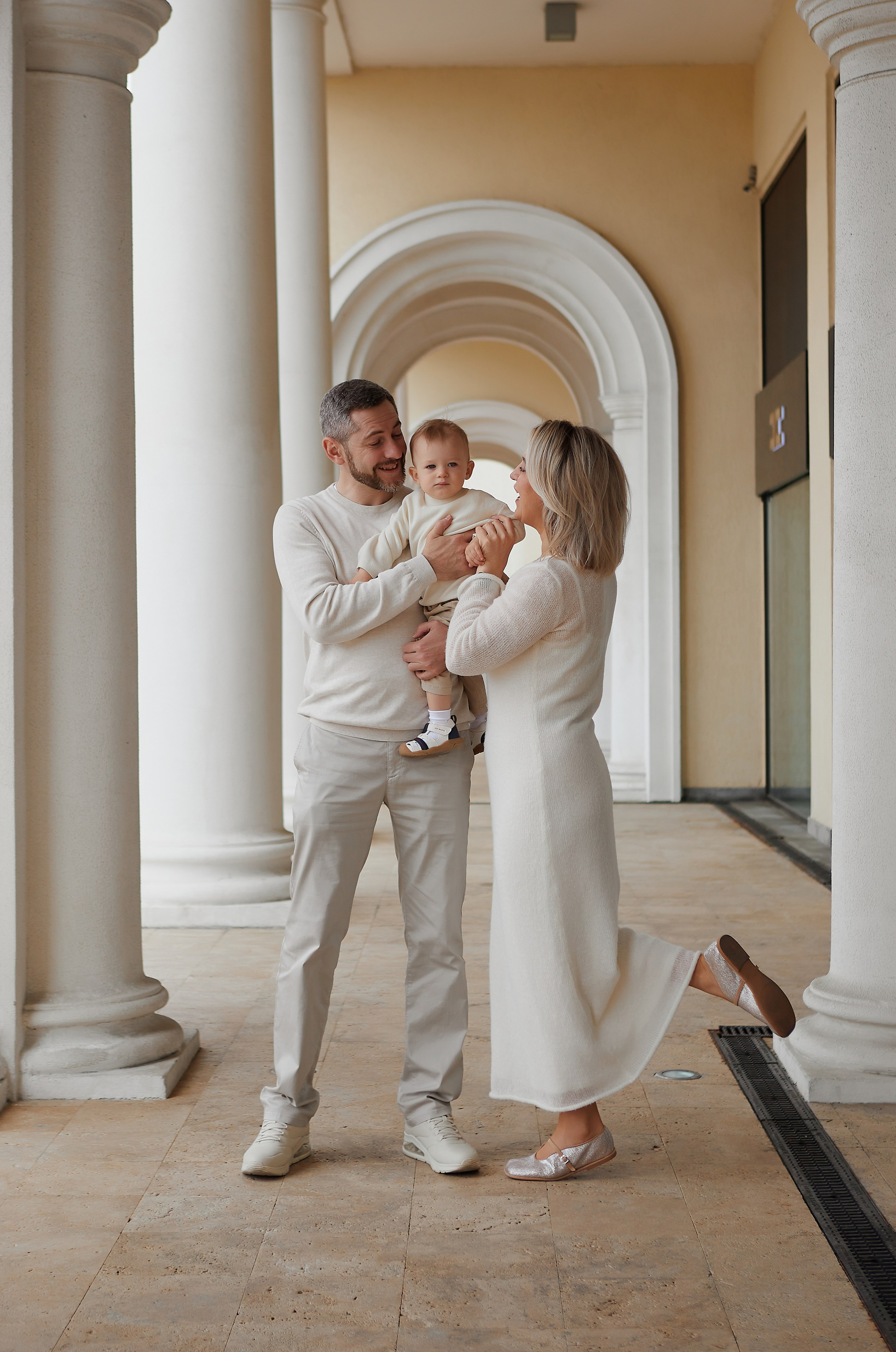 Фотосессия красивой семьи Кангун. Свадебный и семейный фотограф в Сочи-Красной поляне Ларионова Анна