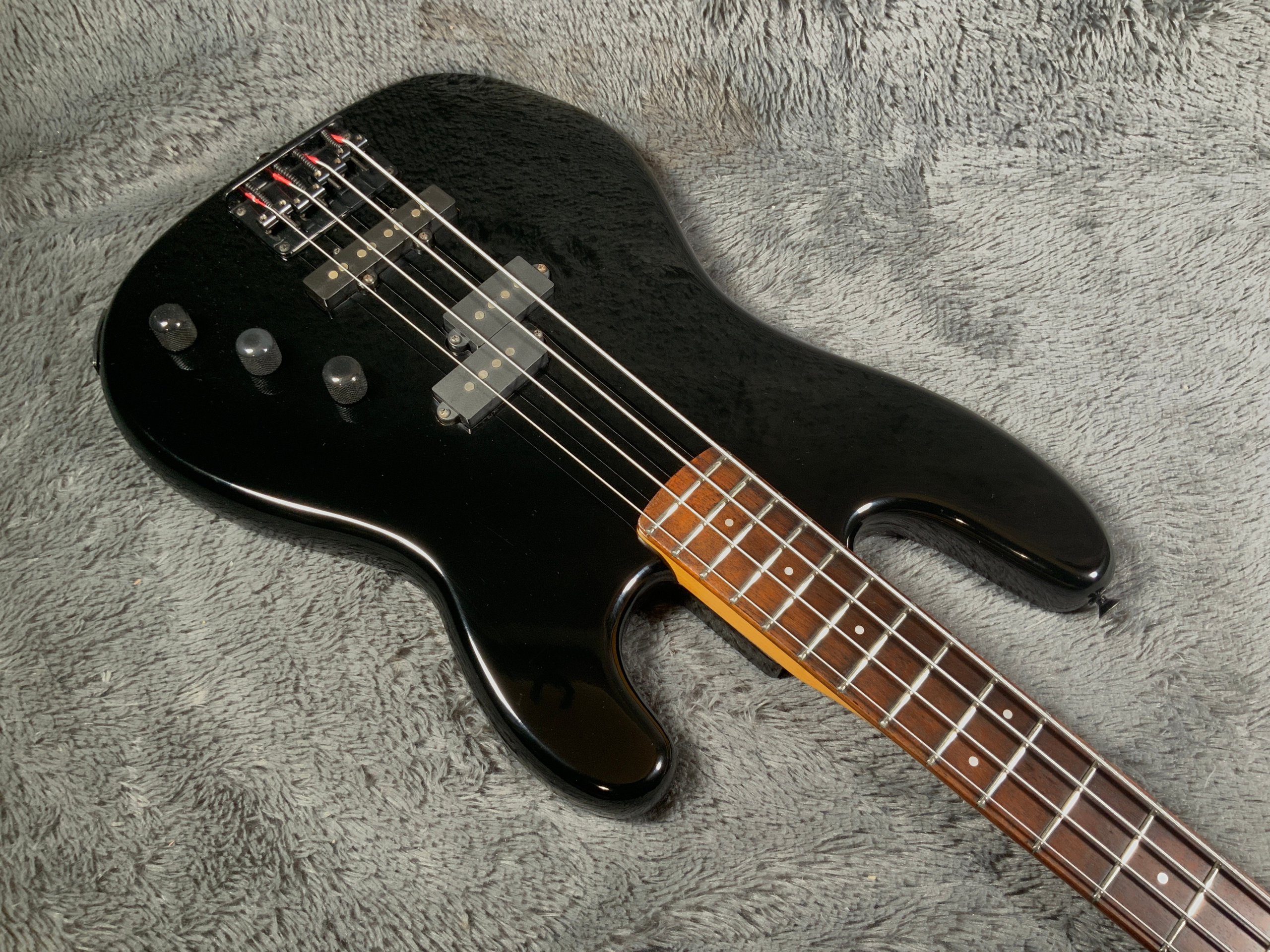 Samick PJ Bass Korea 90's. Гитары