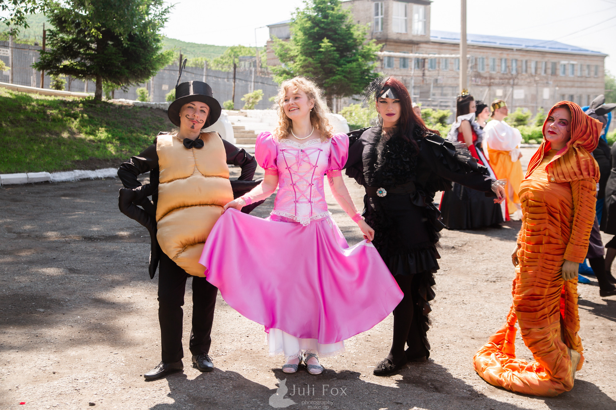 Репортажная фотосъемка во Владивостоке. Портретный, свадебный, репортажный фотограф во Владивостоке Юлиана Джули Фокс