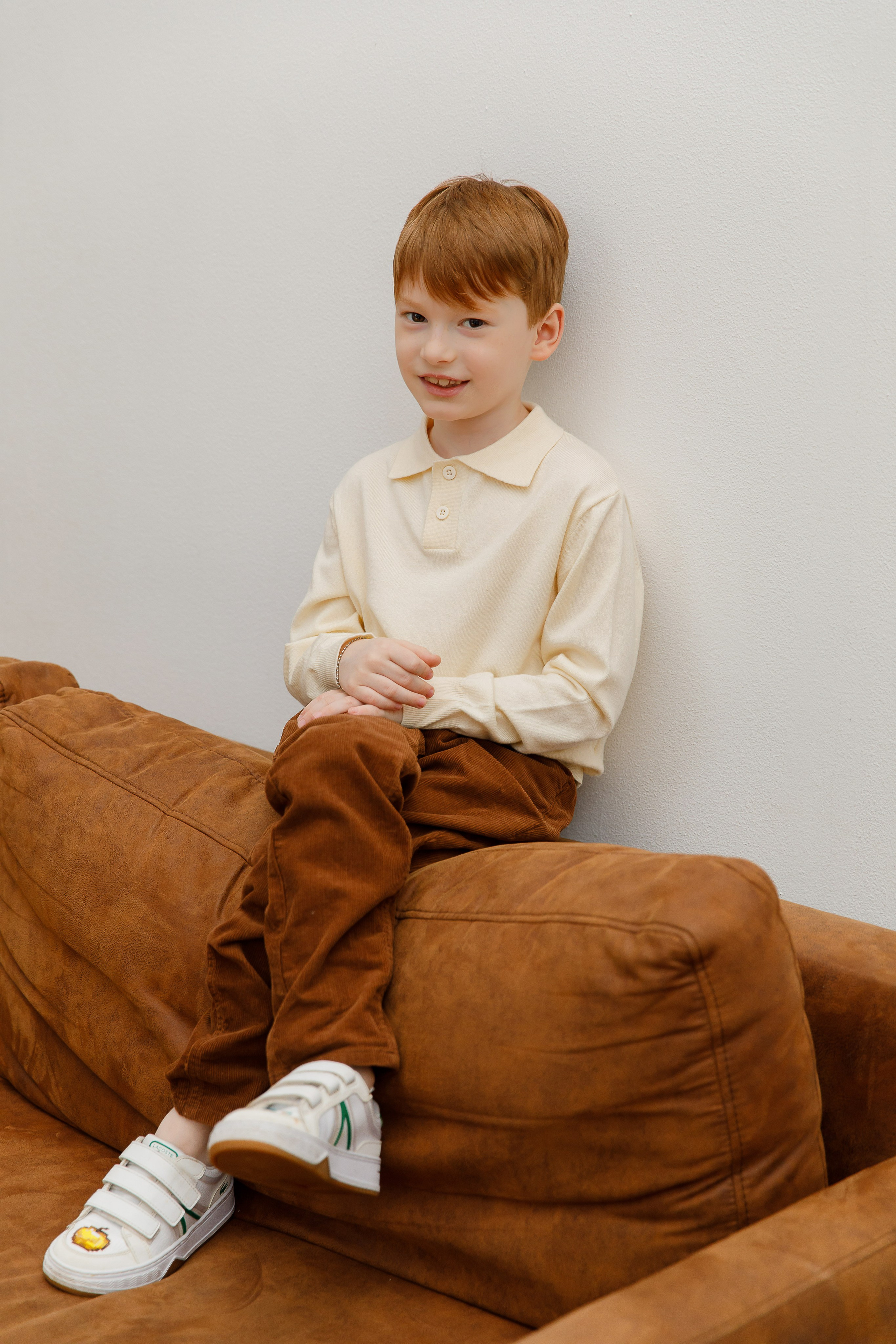 Фотосессия мамы и сына в студии. Портретный и семейный фотограф Юлия Герман