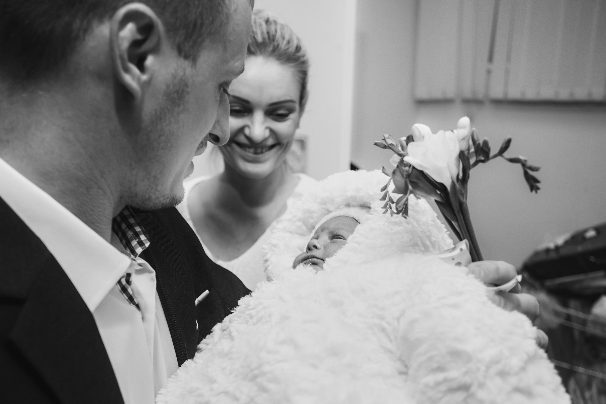 выписка из роддома первая встреча