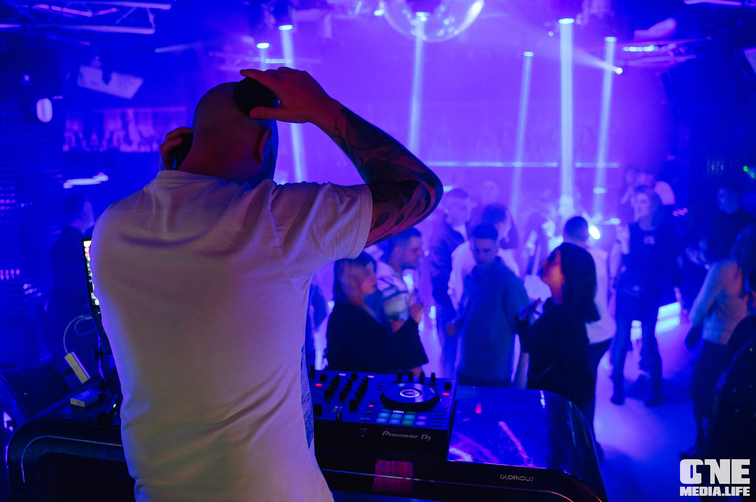 Фотоотчет с тусовки в РК Планета. One Media Life: фоторепортажи, фотоотчеты с мероприятий и заведений