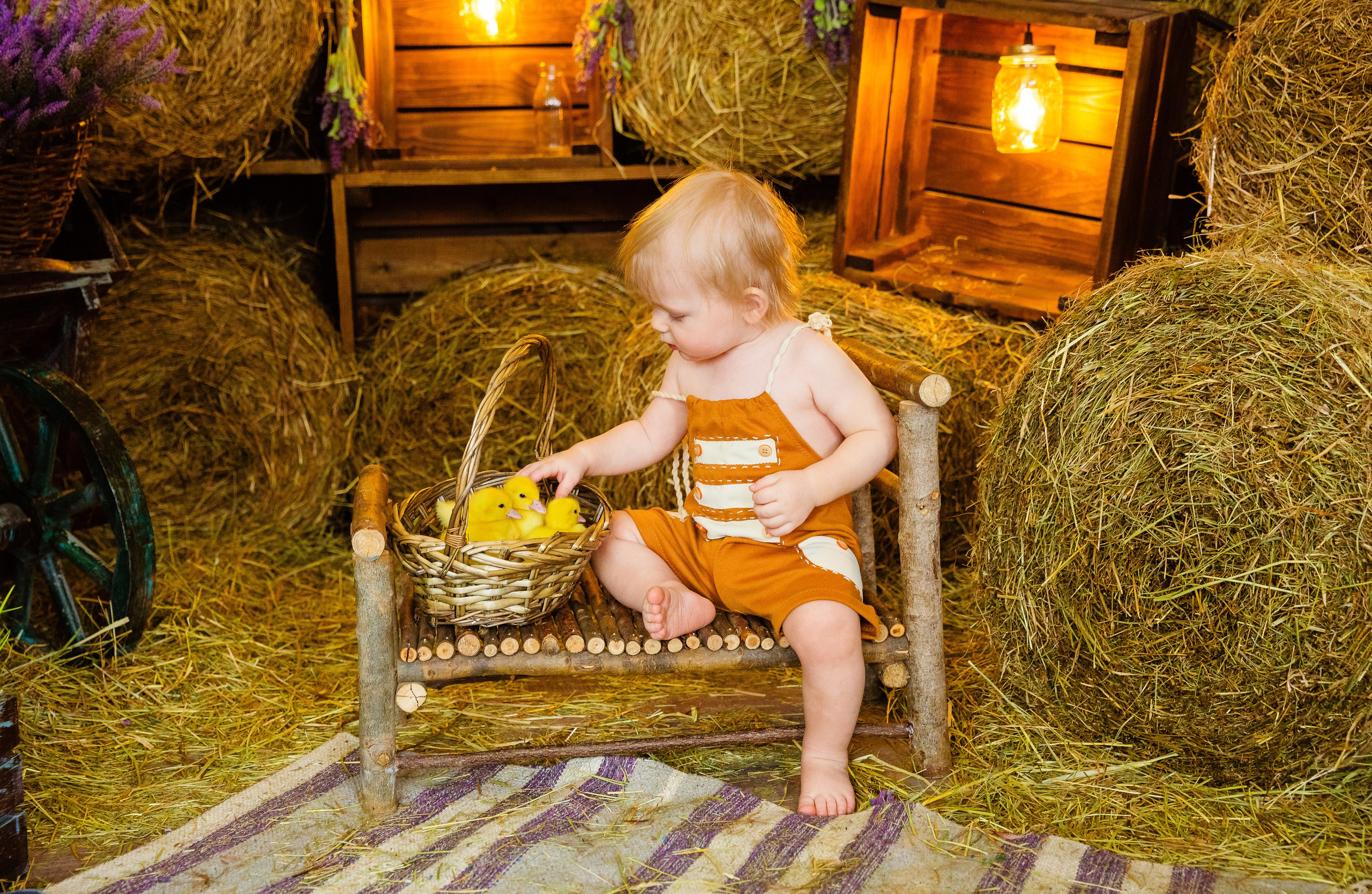 Фотосессия с животными для малышей