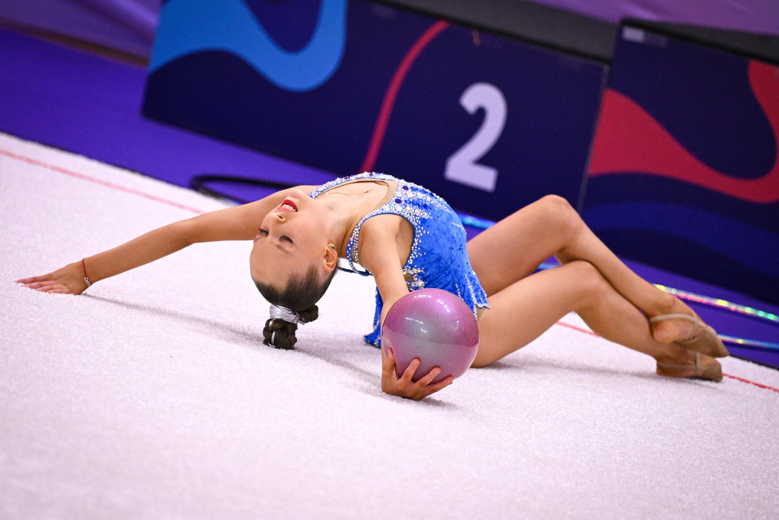 Всероссийские соревнования по художественной гимнастике «СОВЕРШЕНСТВО» Москва ВОЛЕЙБОЛЬНАЯ АРЕНА «ДИНАМО». ФОТОВИДЕОСПОРТ. Фото видео услуги на соревнованиях по художественной гимнастике. Видеотрансляция соревнований. Москва, ЦФО, ПФО