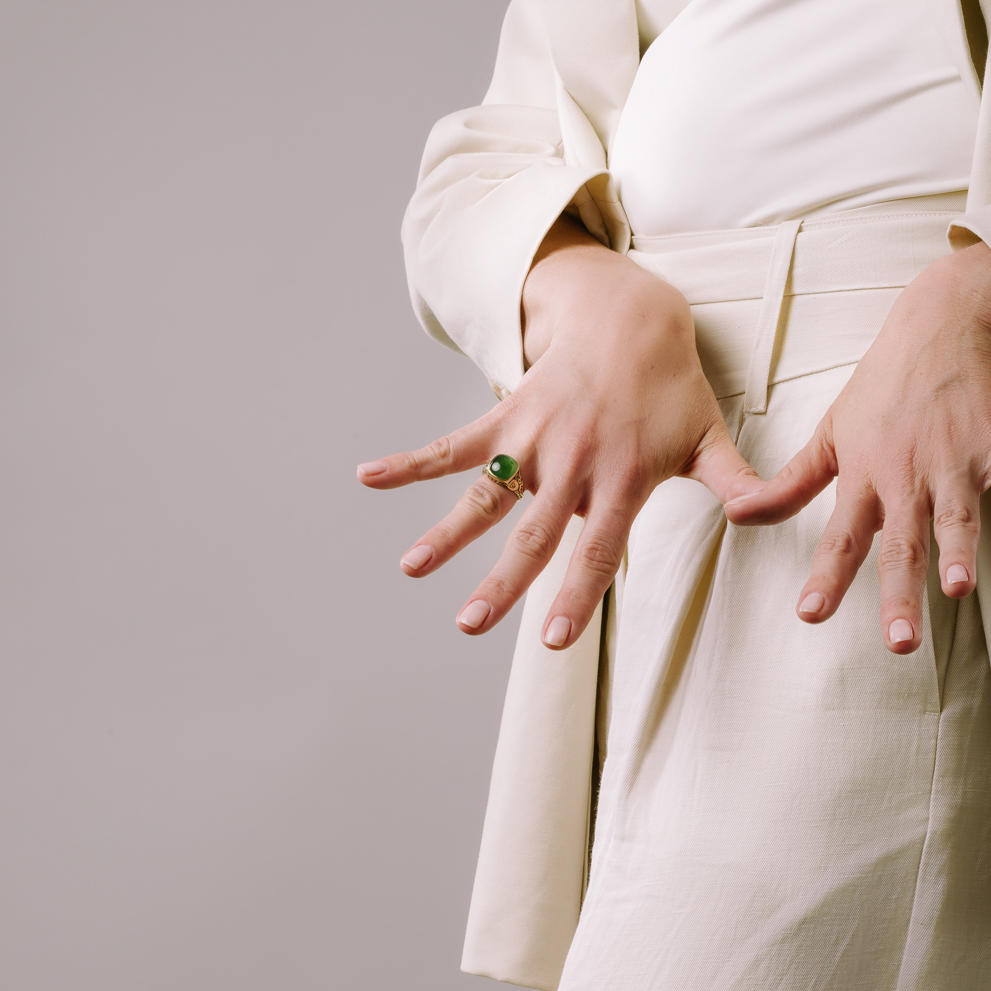 IRStudio: фотосъемка ювелирных украшений на моделях. Рекламный и предметный фотограф Марченков Антон