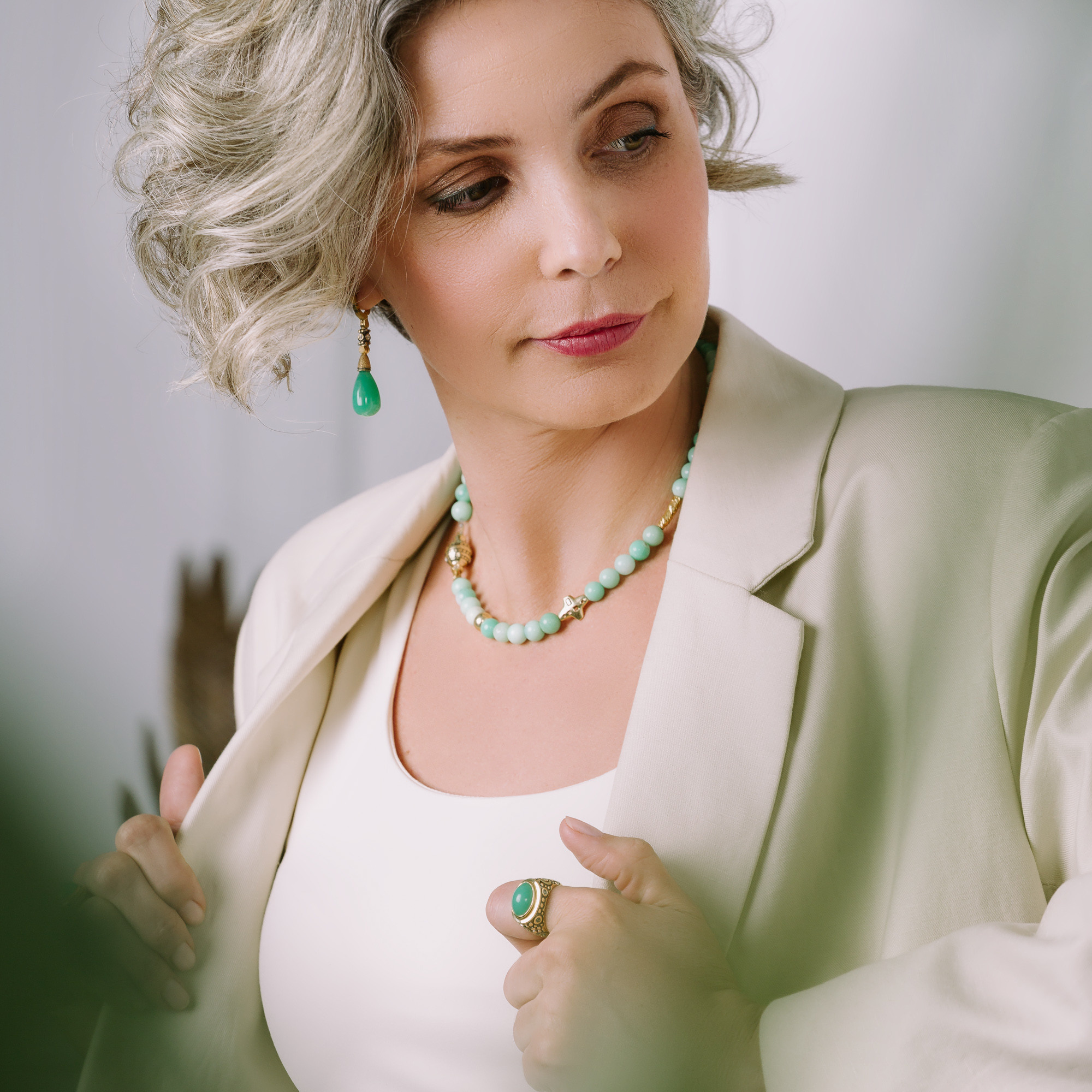 IRStudio: фотосъемка ювелирных украшений на моделях. Рекламный и предметный фотограф Марченков Антон