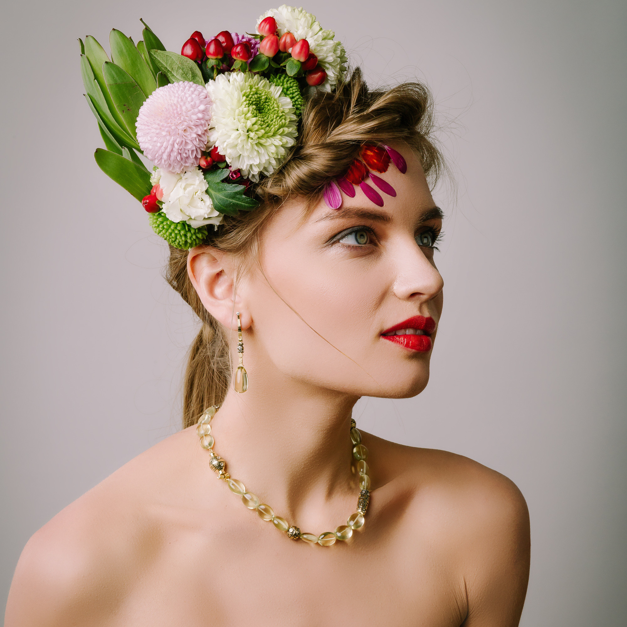 IRStudio: фотосъемка ювелирных украшений на моделях. Рекламный и предметный фотограф Марченков Антон