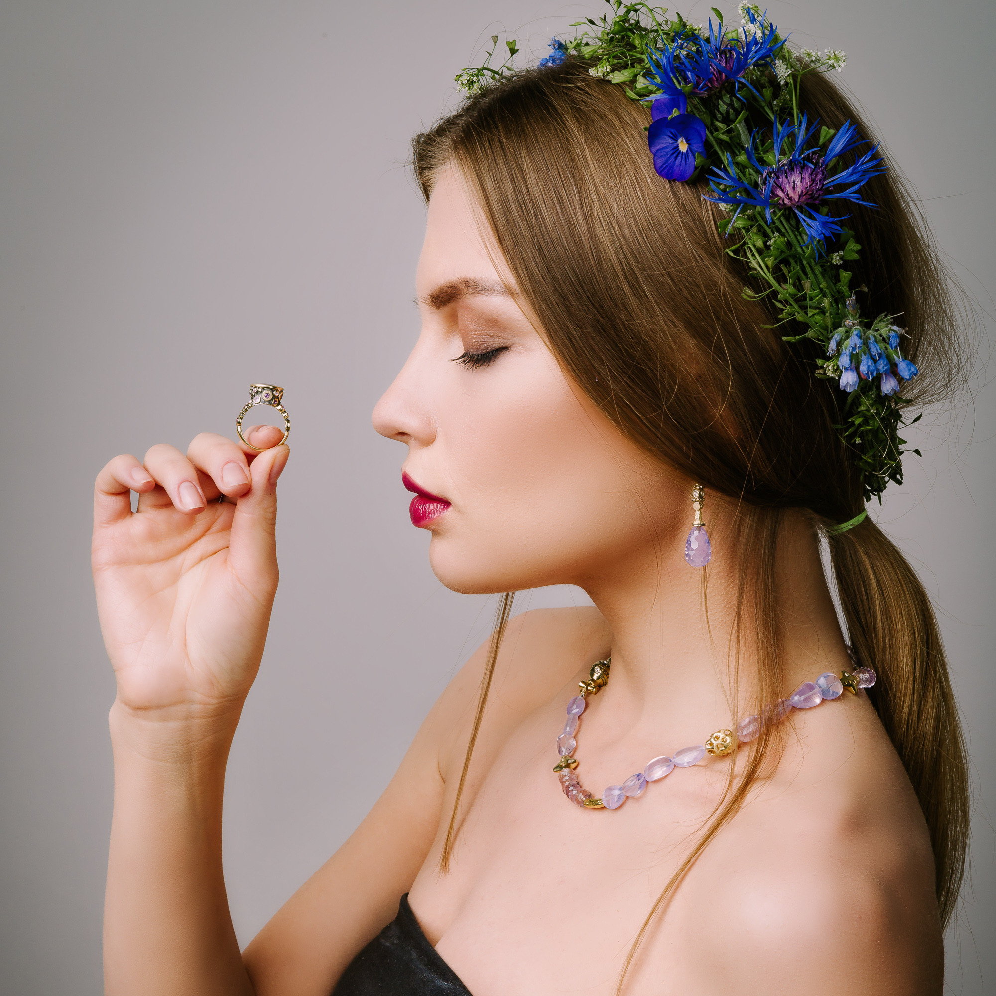 IRStudio: фотосъемка ювелирных украшений на моделях. Рекламный и предметный фотограф Марченков Антон