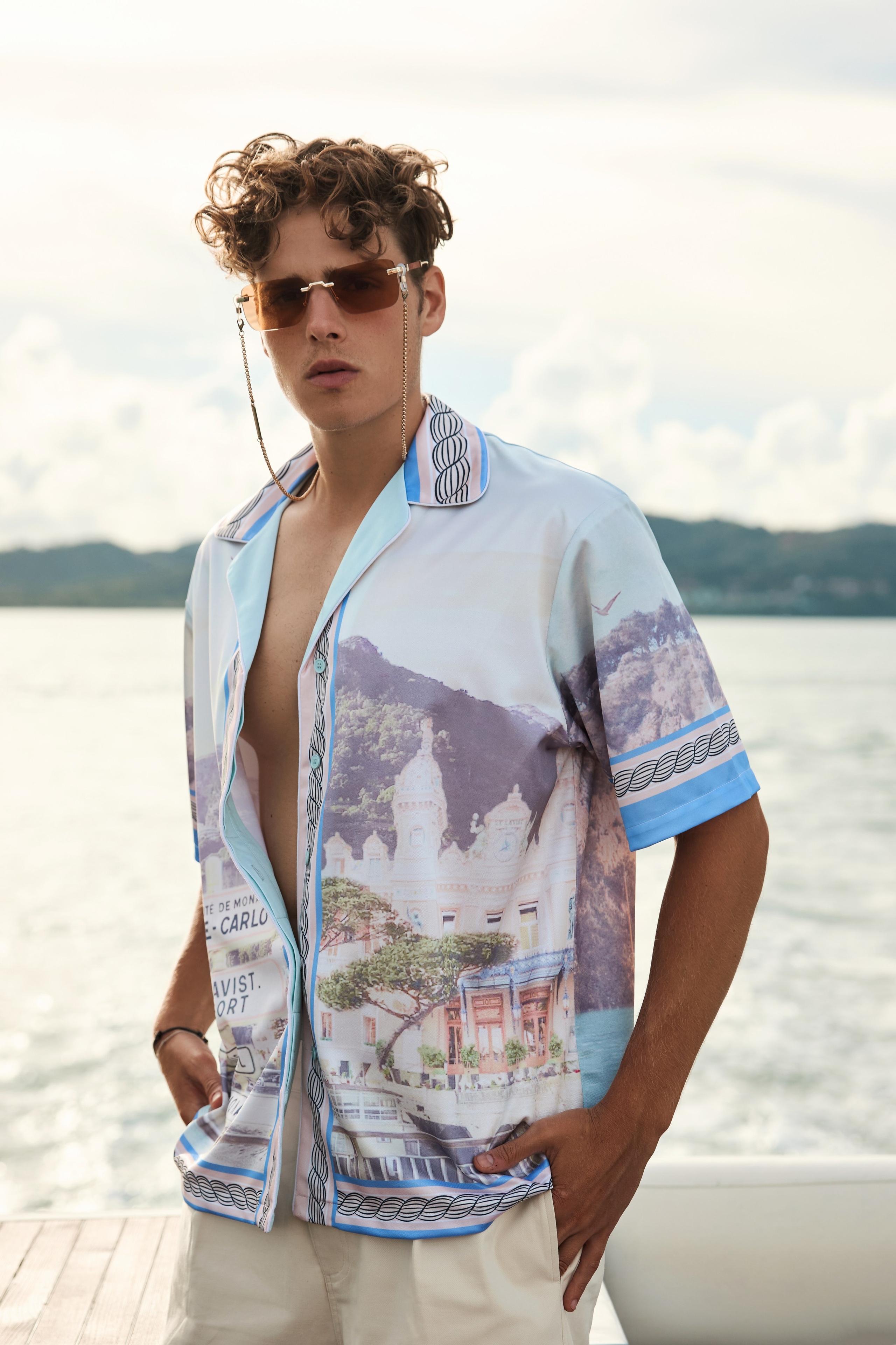 Брендовая фотосессия на катамаране у берегов Пхукета — роскошь, стиль и море. Фотограф на Пхукете в Таиланде