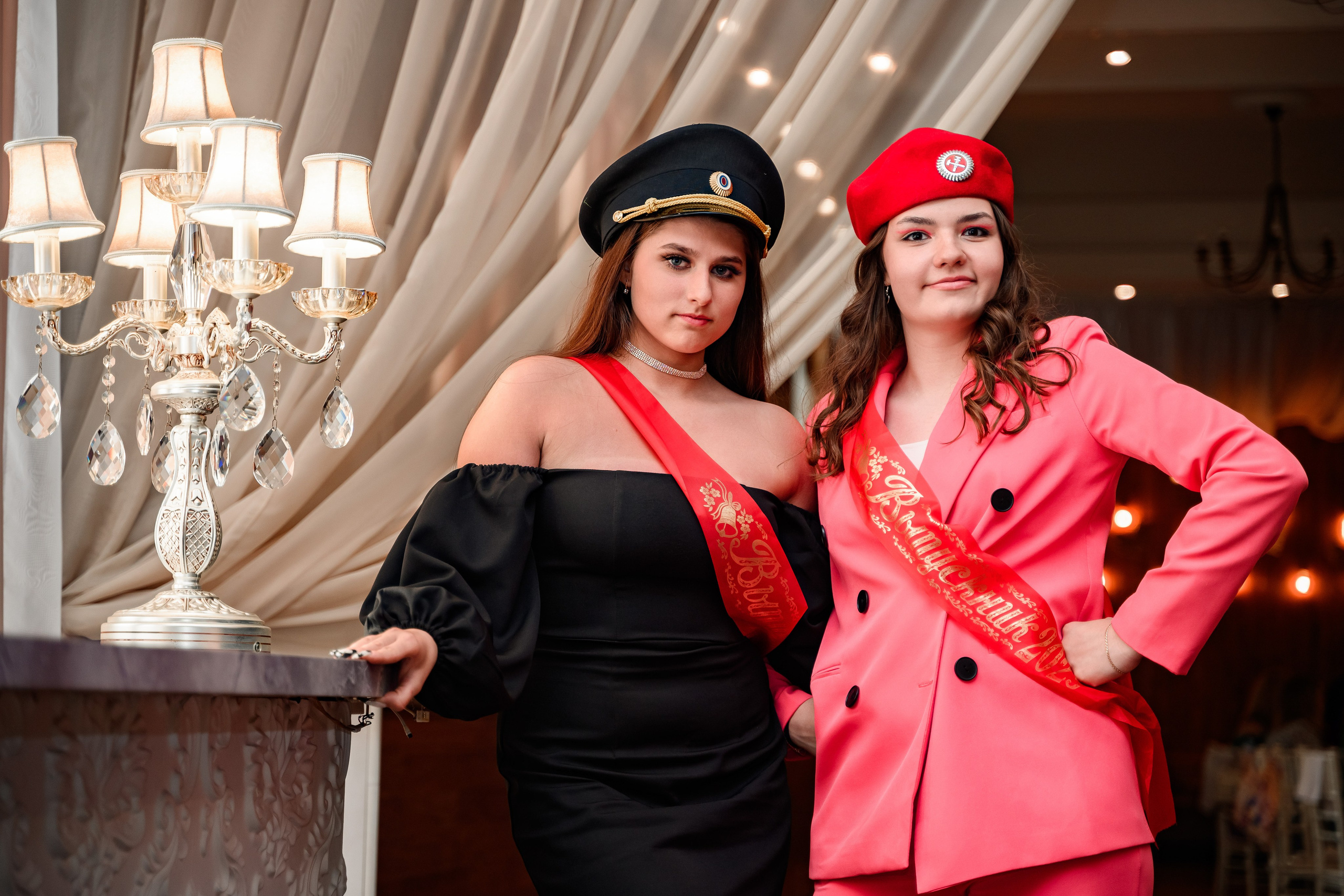 Фотограф на час на выпускной вечер в ресторане в СПб.