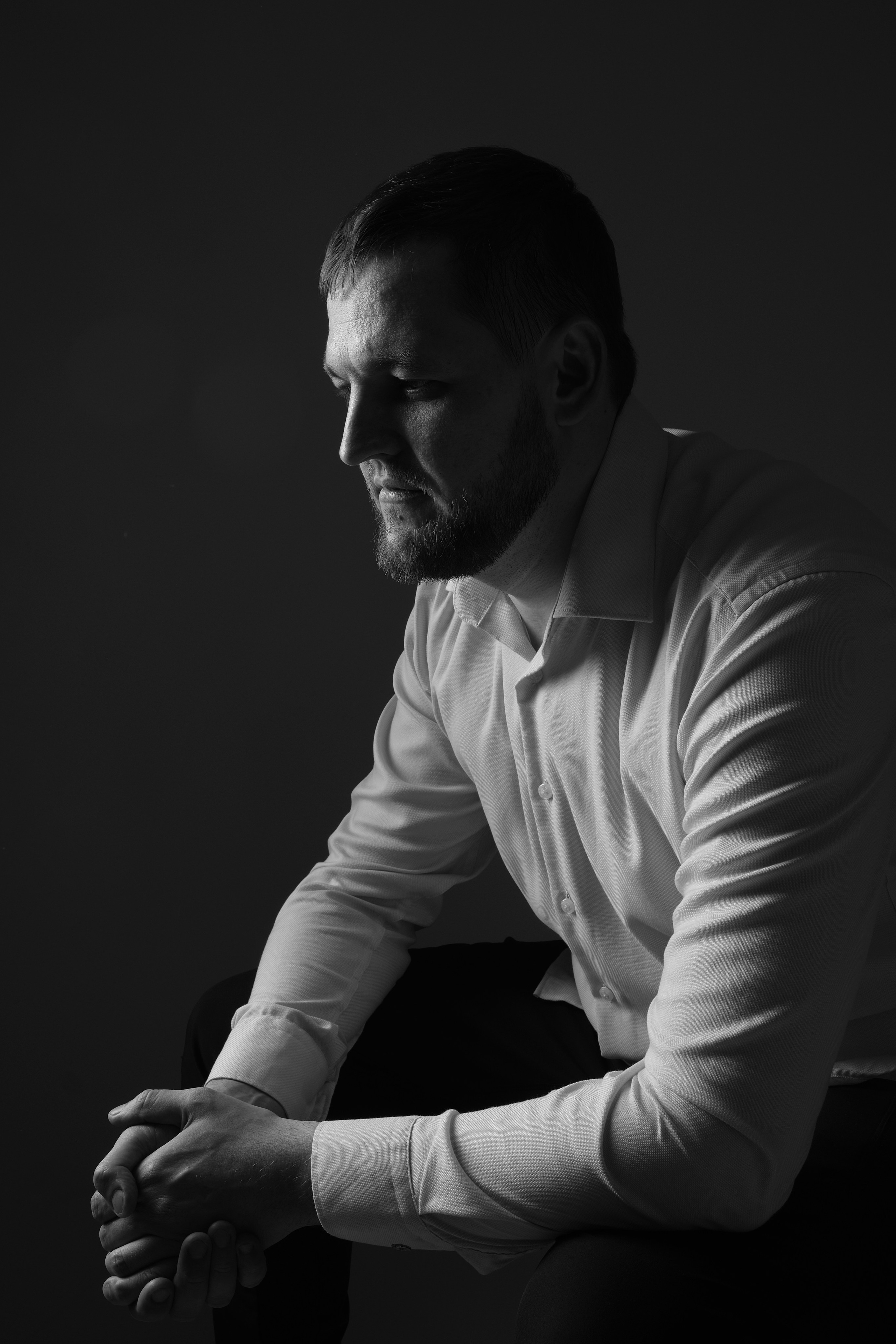 Портретный фотограф в Москве Александр Денисов