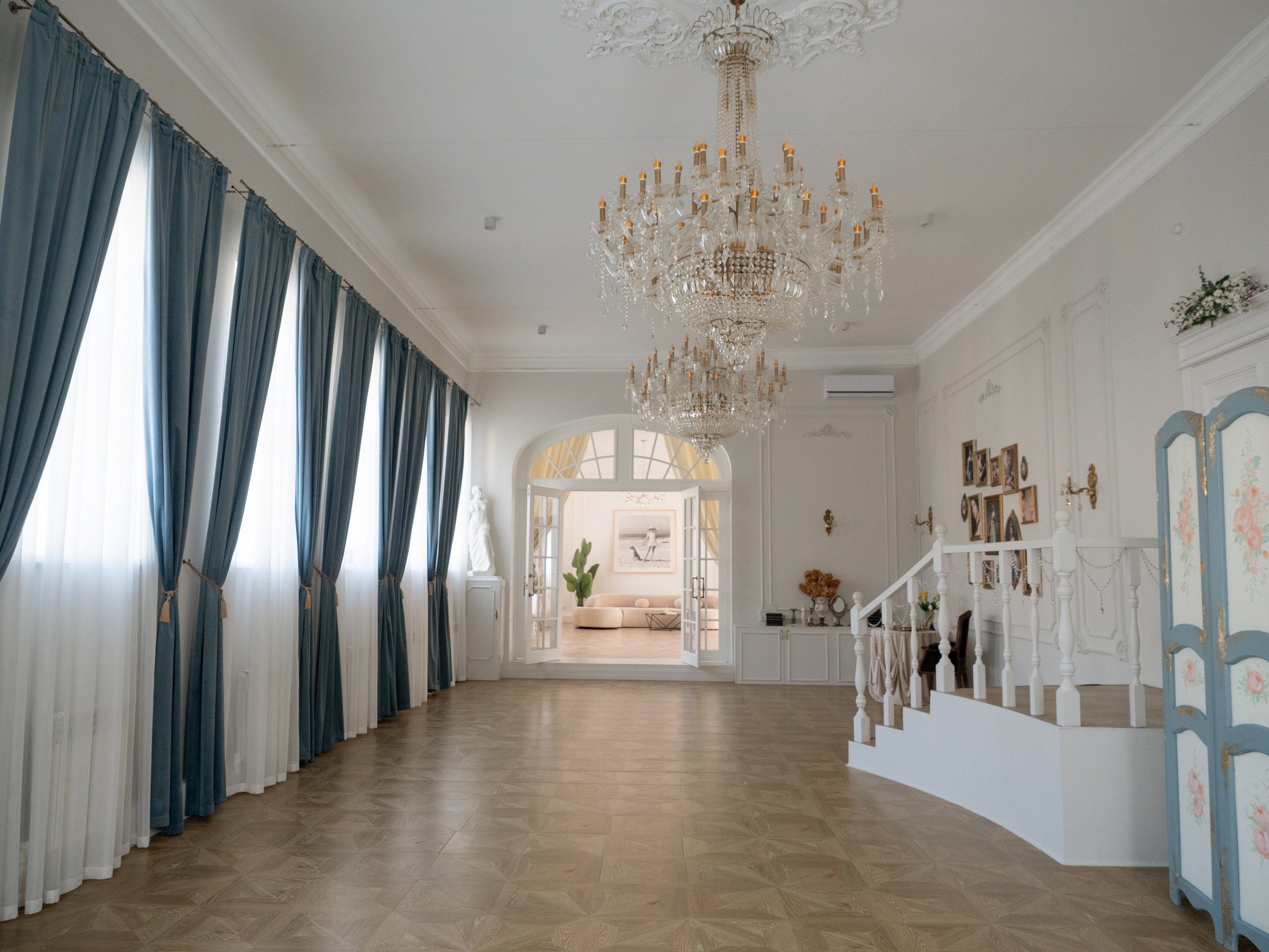 Фотостудия и пространство под мероприятия studio1884 в Казани