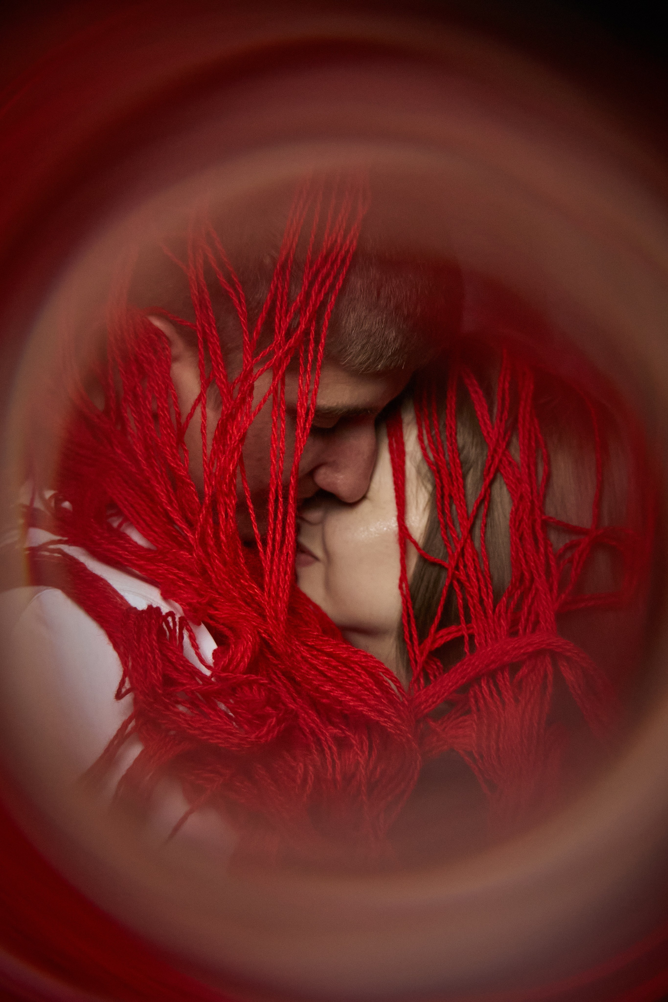 «Связанные одной нитью». Свадебный и креативный фотограф в ЮФО и МСК