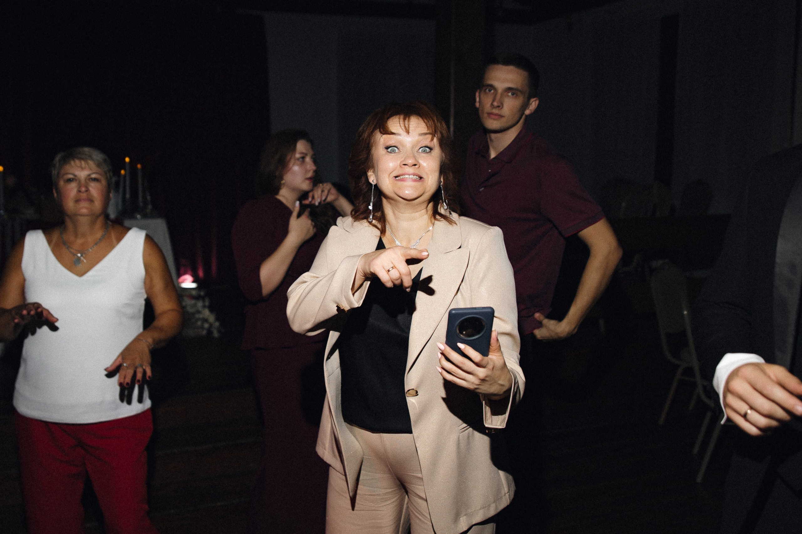 Загородная свадьба Влада и Натальи в цвете Марсала. Главная