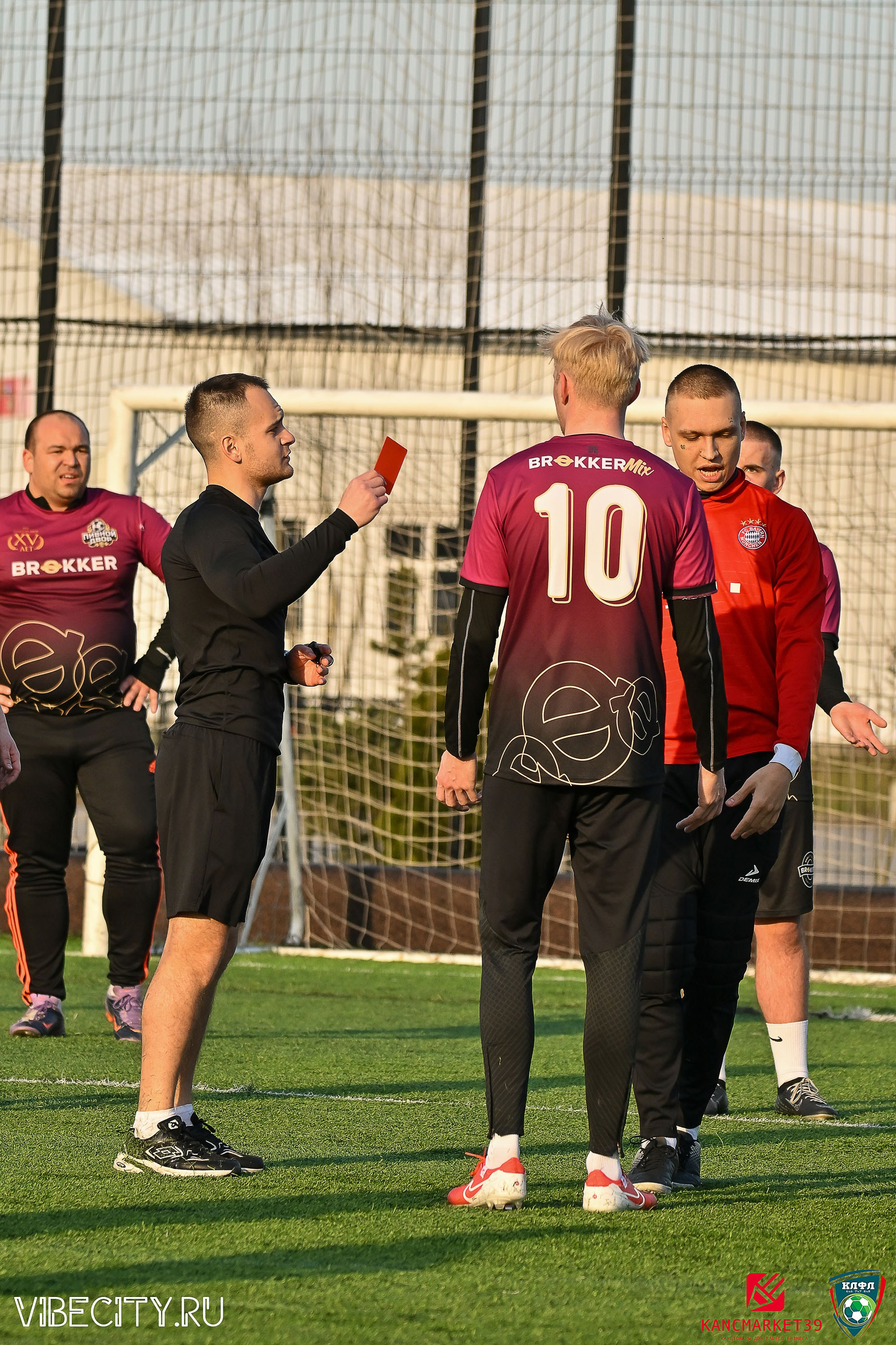 XX ЧЕМПИОНАТ КАЛИНИНГРАДСКОЙ ЛФЛ КАНЦМАРКЕТ39 сезона 2024–2025 гг. VIBECITY.RU Вайб Сити Ру Фоторепортажи Фотоотчеты Калининград