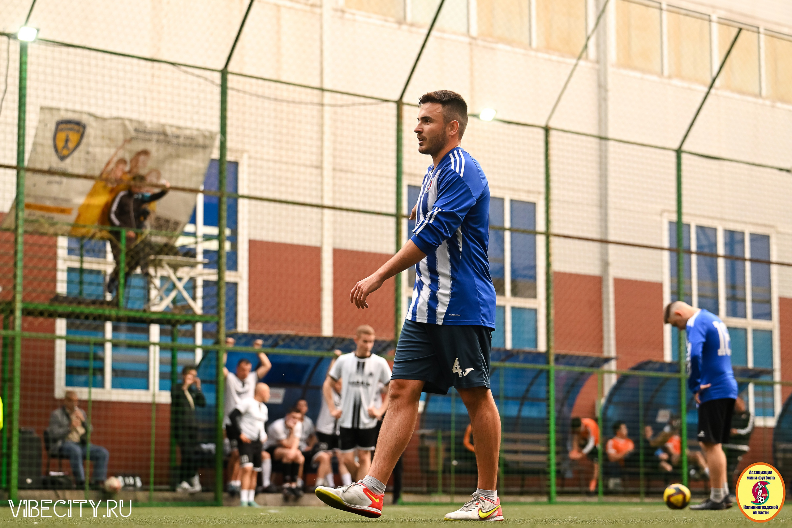 ИГРЫ МИНИ-ФУТБОЛЬНОЙ И КОРПОРАТИВНОЙ ЛИГИ. VIBECITY.RU Вайб Сити Ру Фоторепортажи Фотоотчеты Калининград