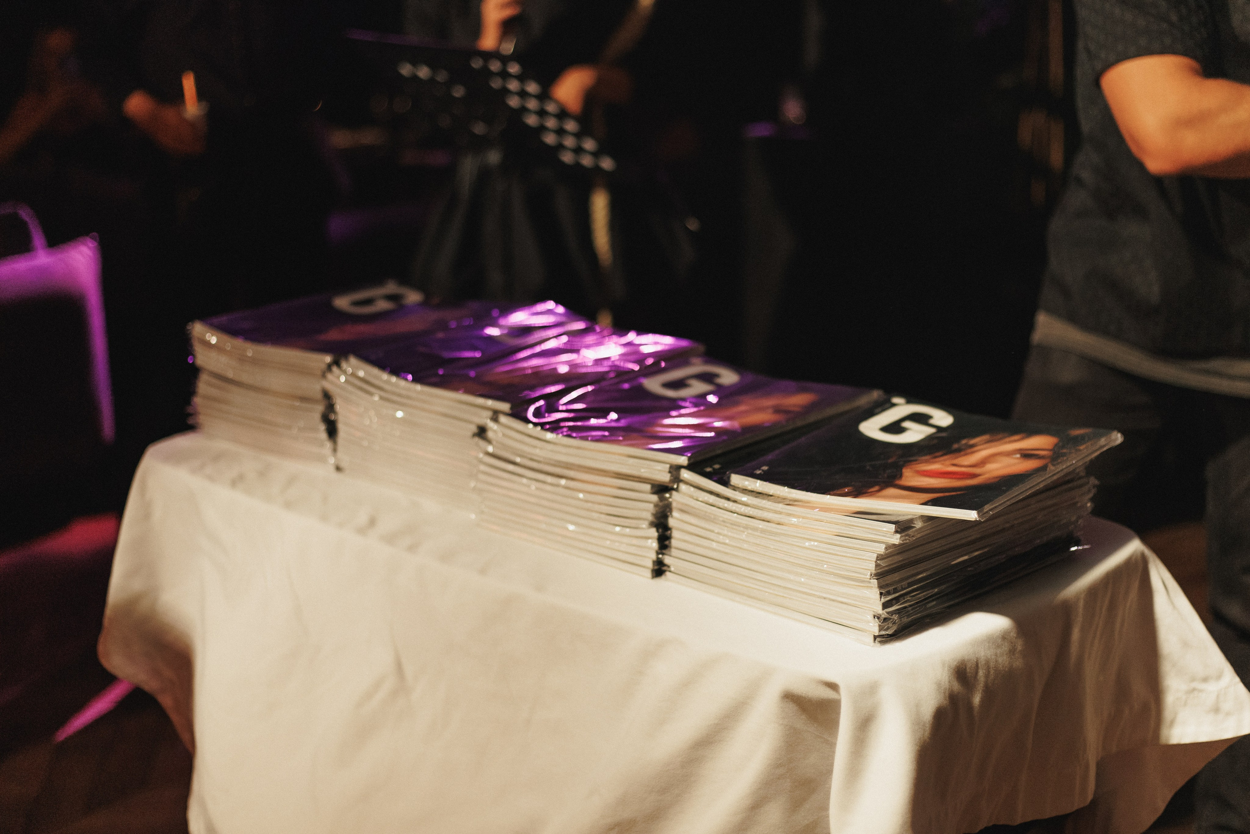 B.DAY PARTY ЖУРНАЛА •G. СВОИ. ФОТООТЧЕТЫ-СОБЫТИЯ-МЕСТА