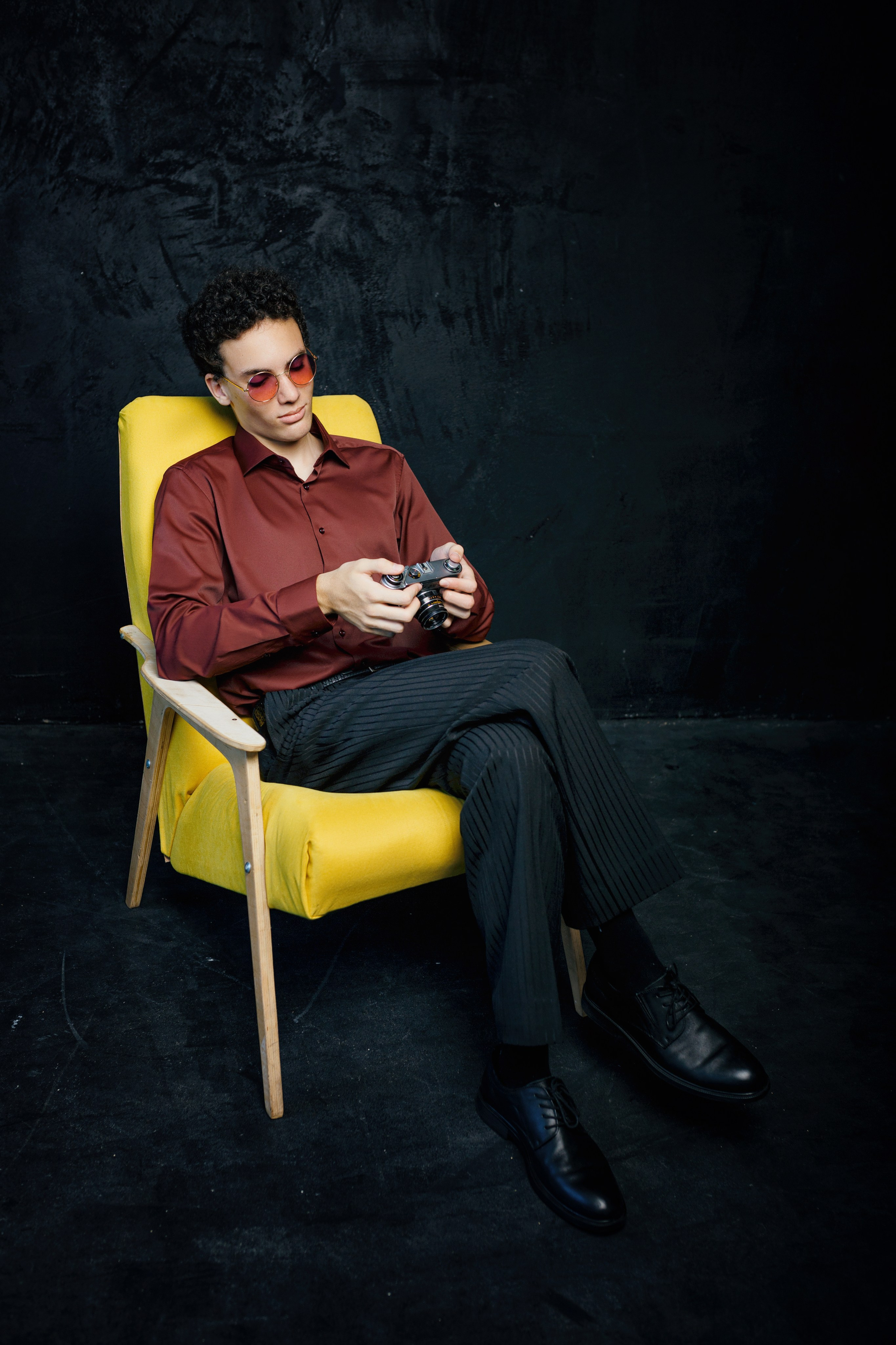 Тимур: фотосессия для музыканта в Таганроге. Уютный фотограф в Таганроге: портреты, альбомы, семейные и детские фотосессии| Рада Шатунова