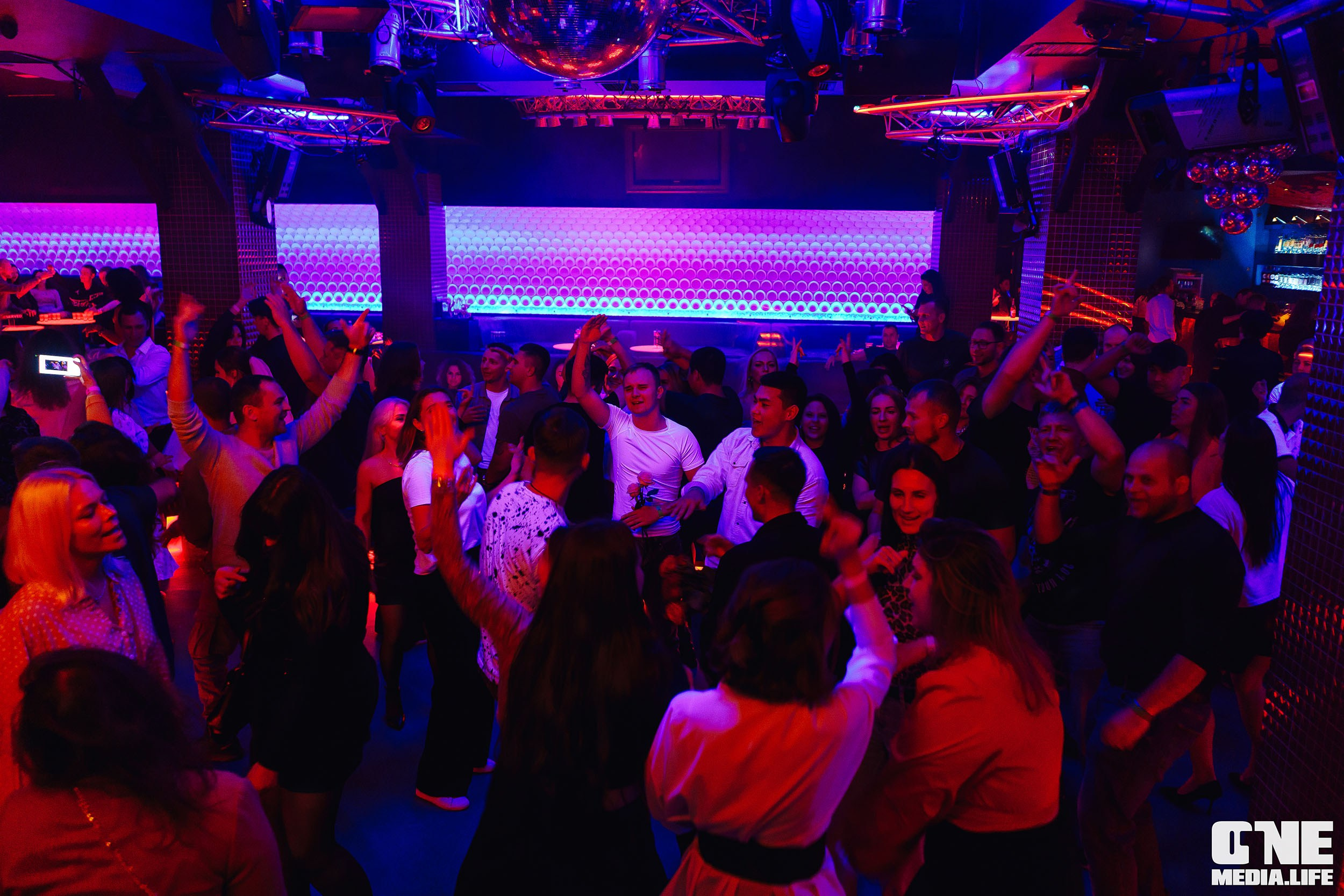 Фоторепортаж из РК Планета. One Media Life: фоторепортажи, фотоотчеты с мероприятий и заведений