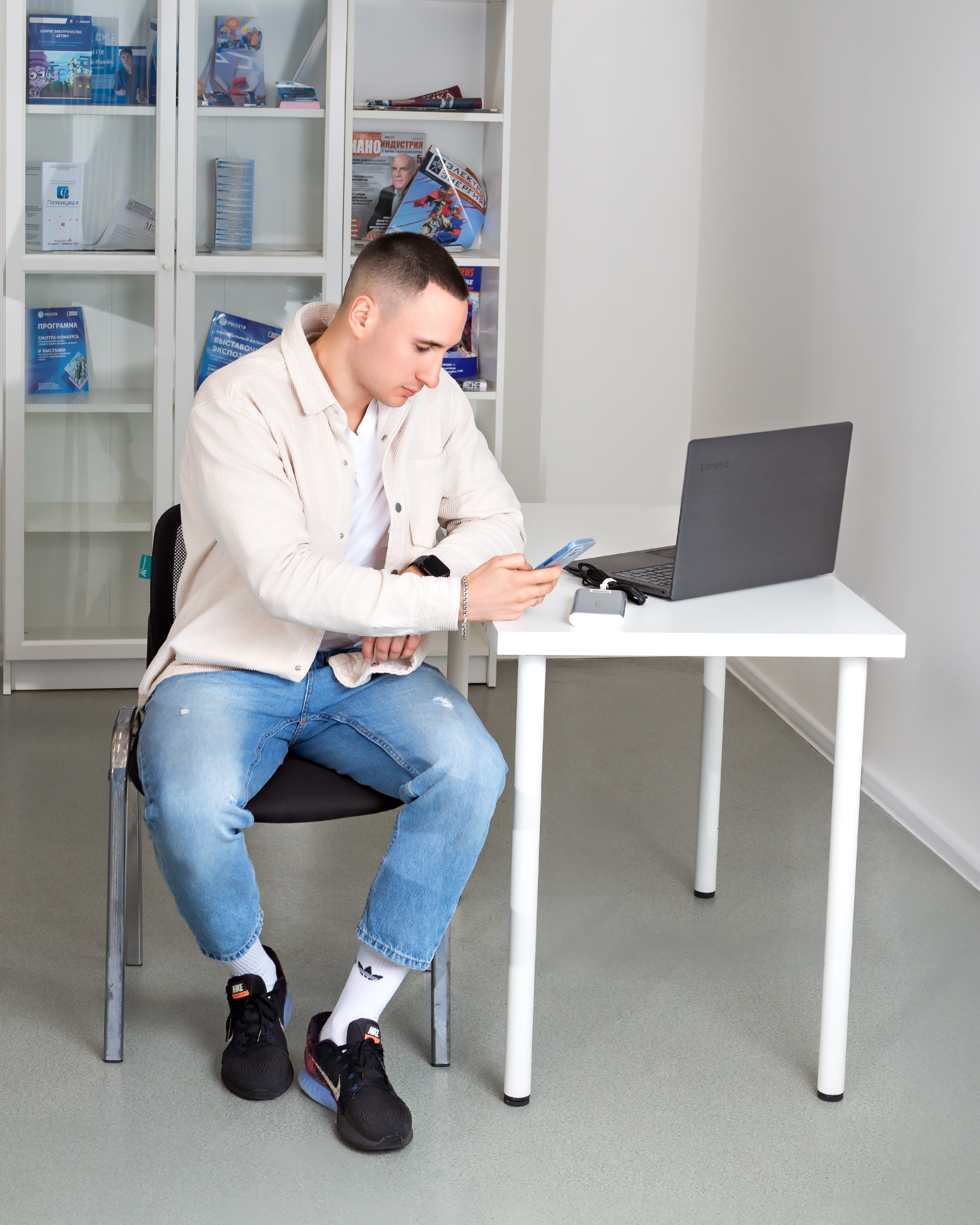 Выпускной альбом для 9 Класса. Выпускные альбомы и школьный фотограф в Подольске, Троицке, Щербинке, Москве и Московской области