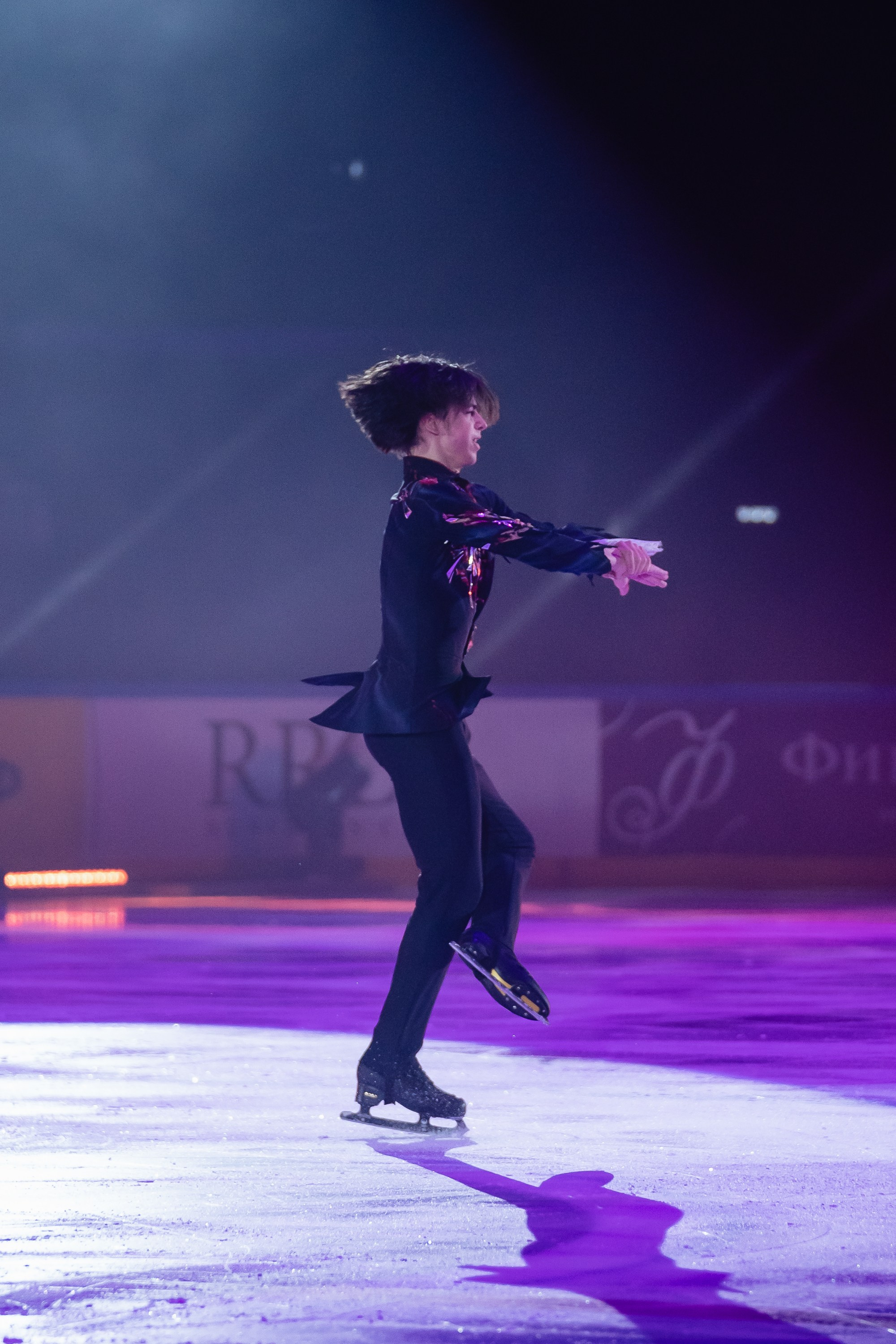 Шоу «Чемпионы на льду» в Новосибирске. Воробьева Ксения — Спортивный и танцевальный фотограф Новосибирск